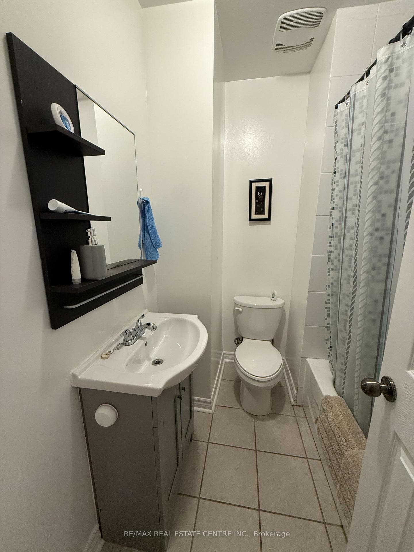 6 Ray Avenue photo 5