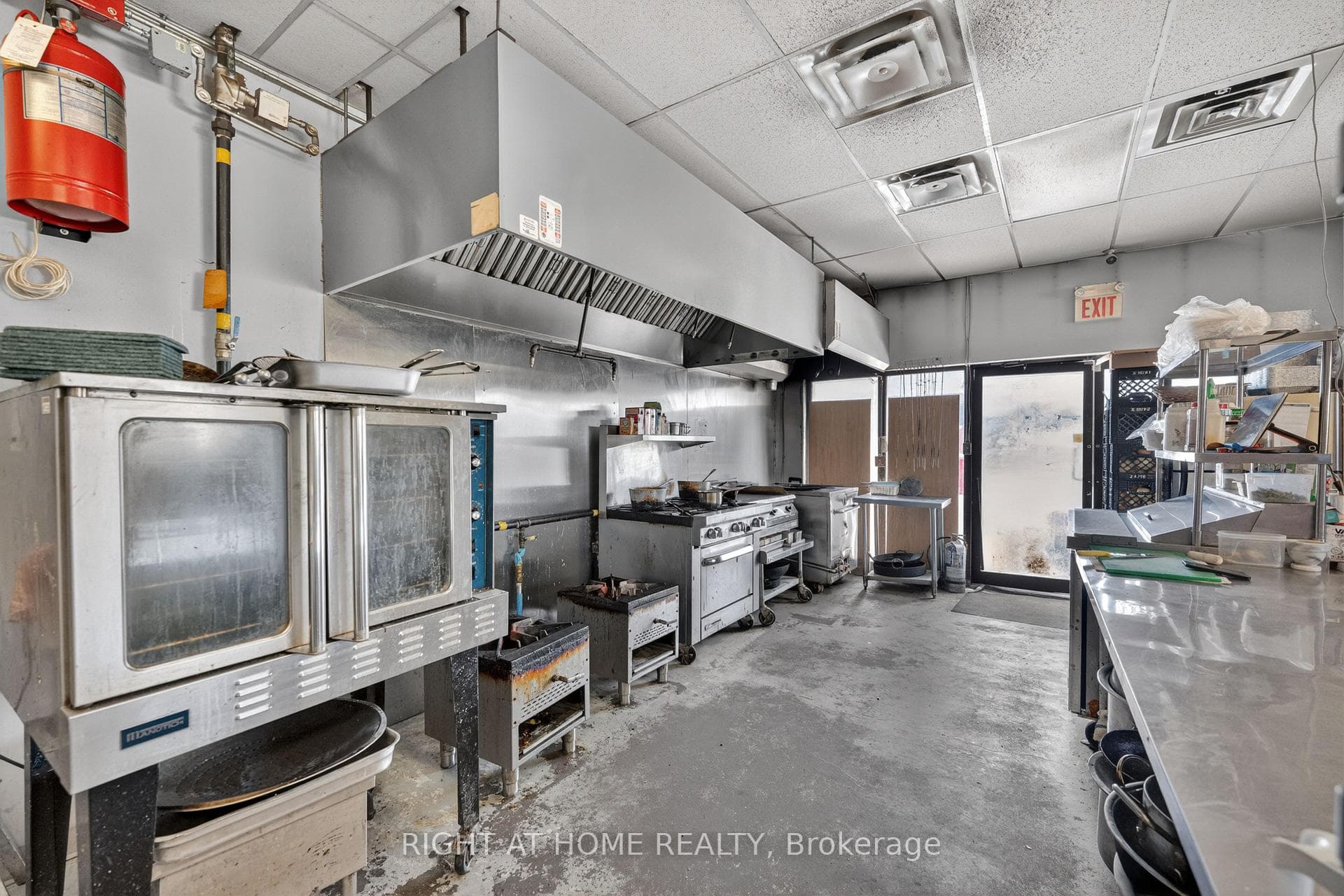 5370 CANOTEK Road Unit 1 photo 18