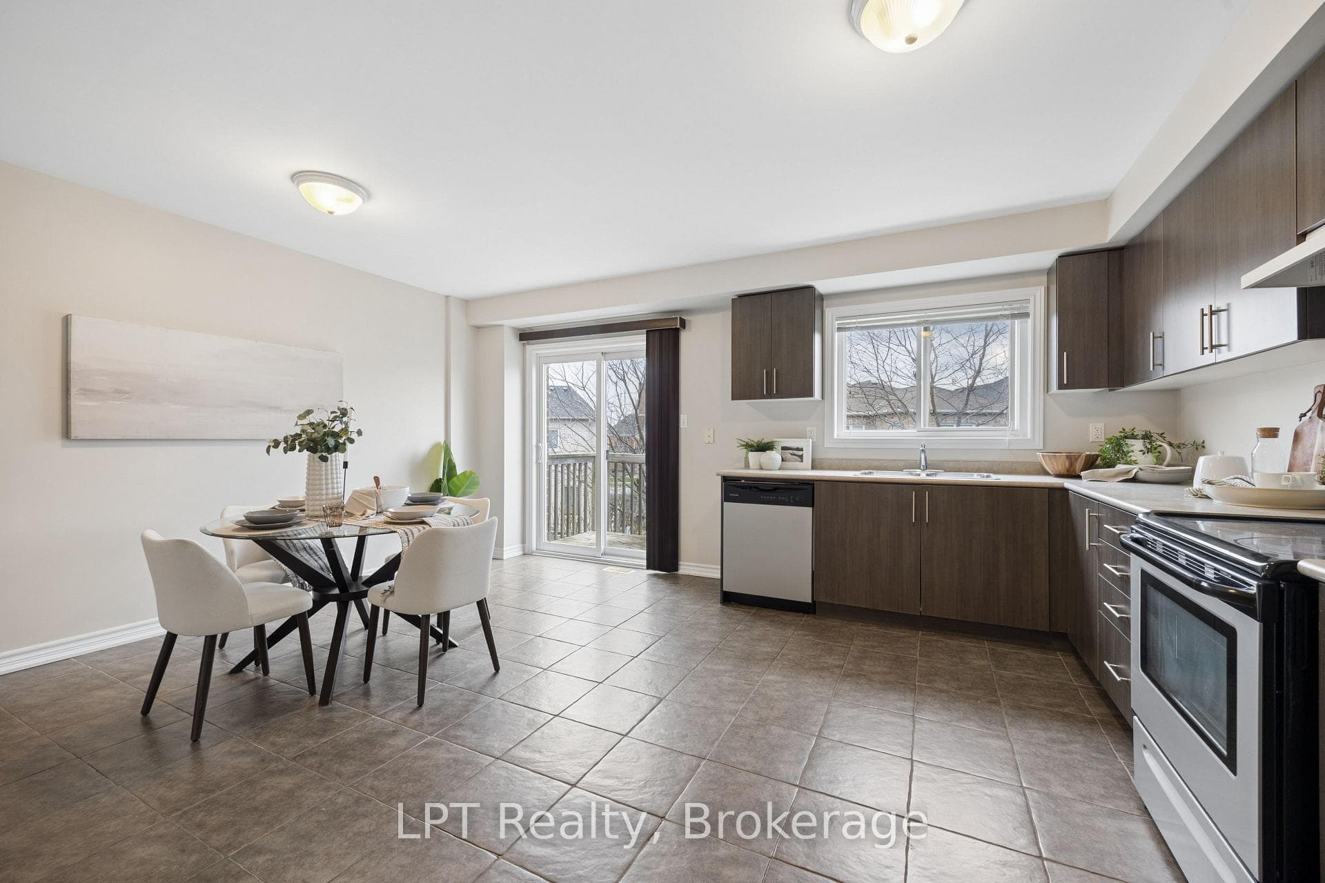 14 Katerson Lane photo 6