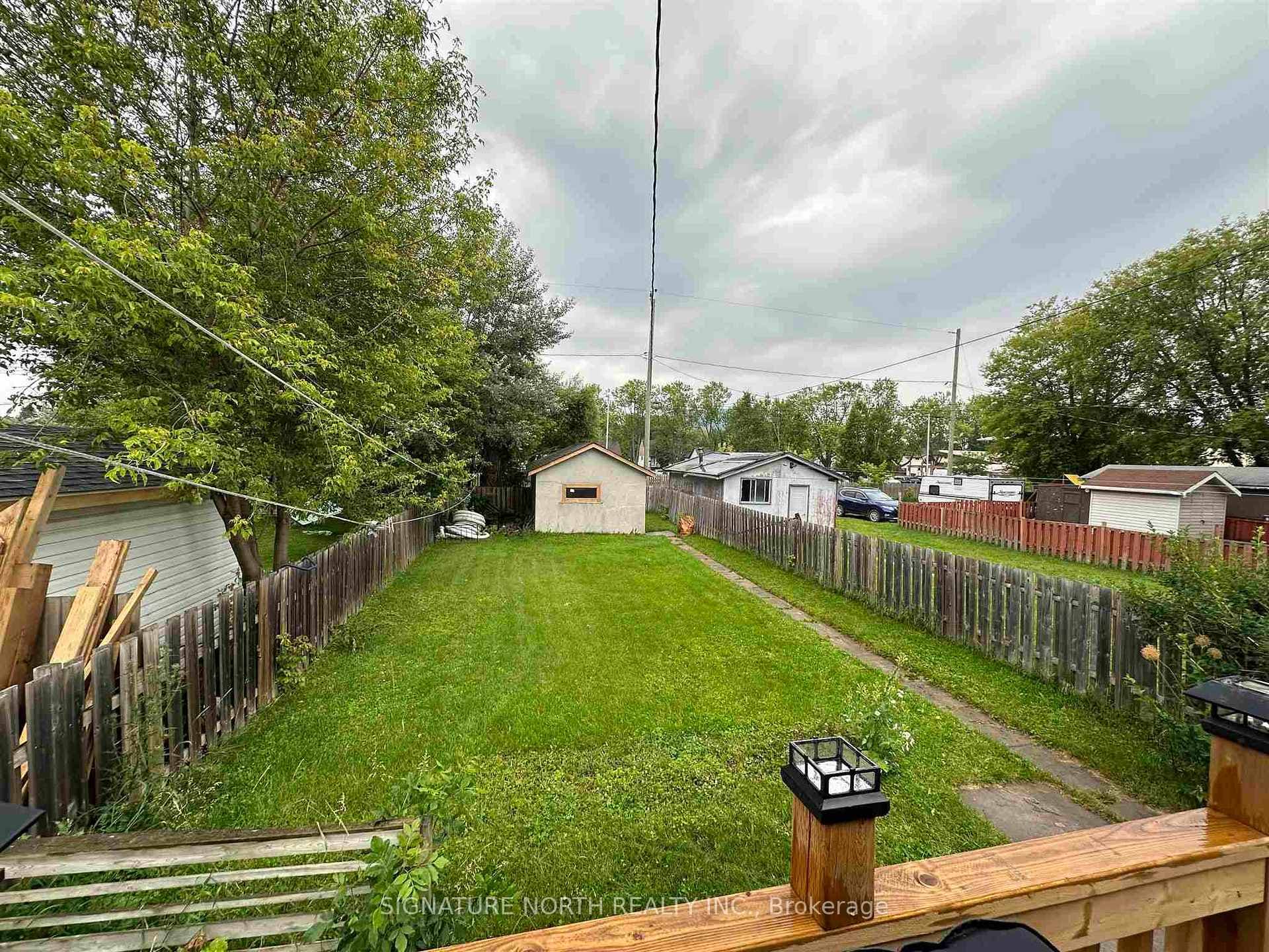 228 Brock Street photo 4