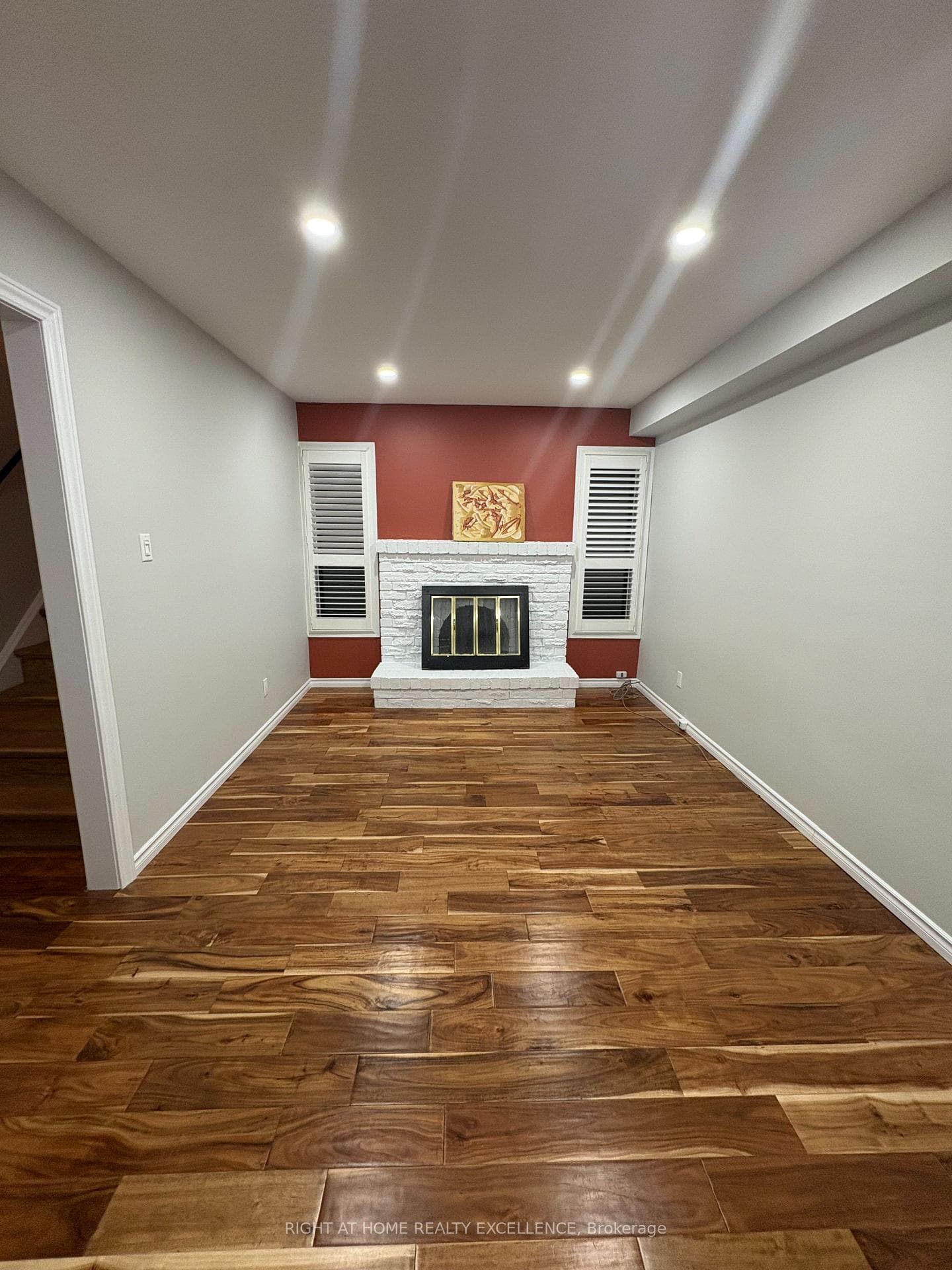 6 Abelard Avenue Unit Upper photo 5