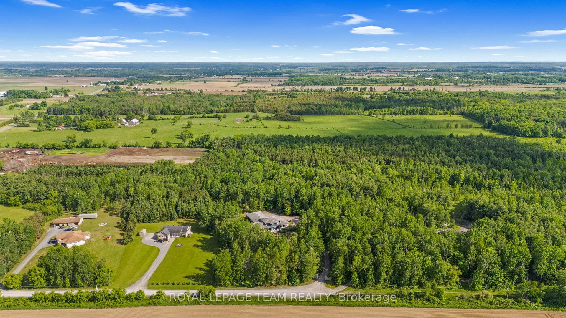 1526 Carsonby Road photo 48