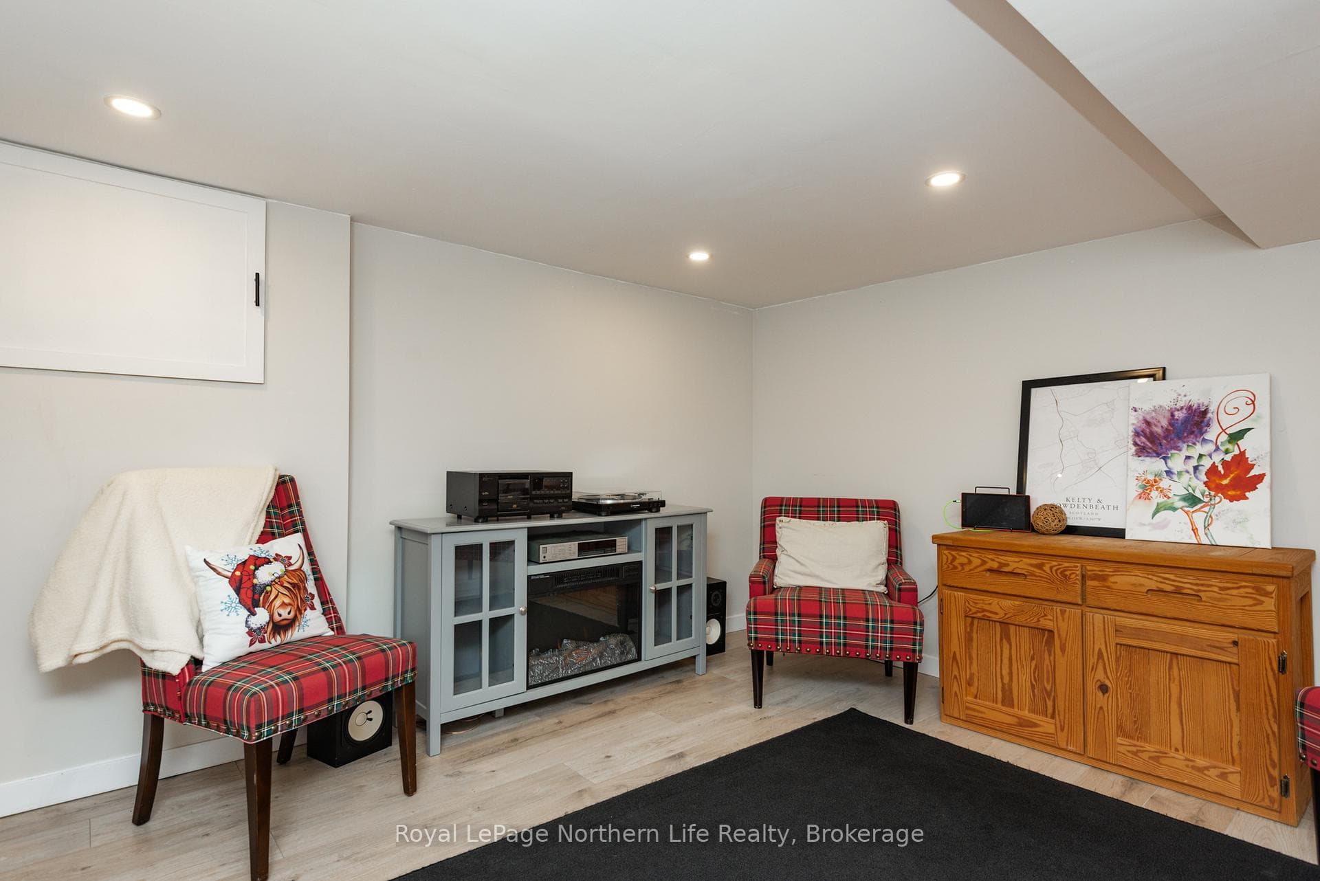 822 Homestead Road photo 40