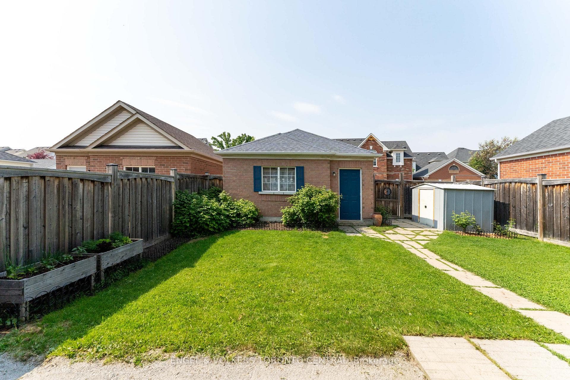 2-Car Detached Garage