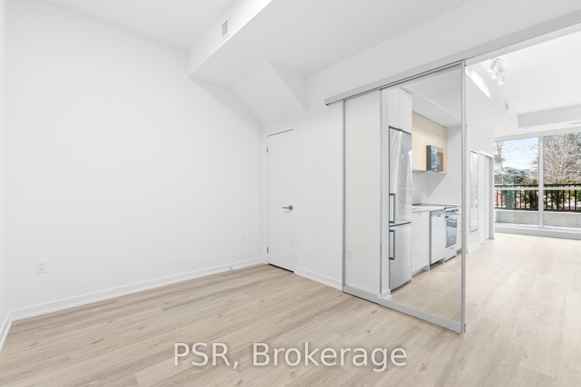 45 Broadfield Drive Unit 112 photo 12