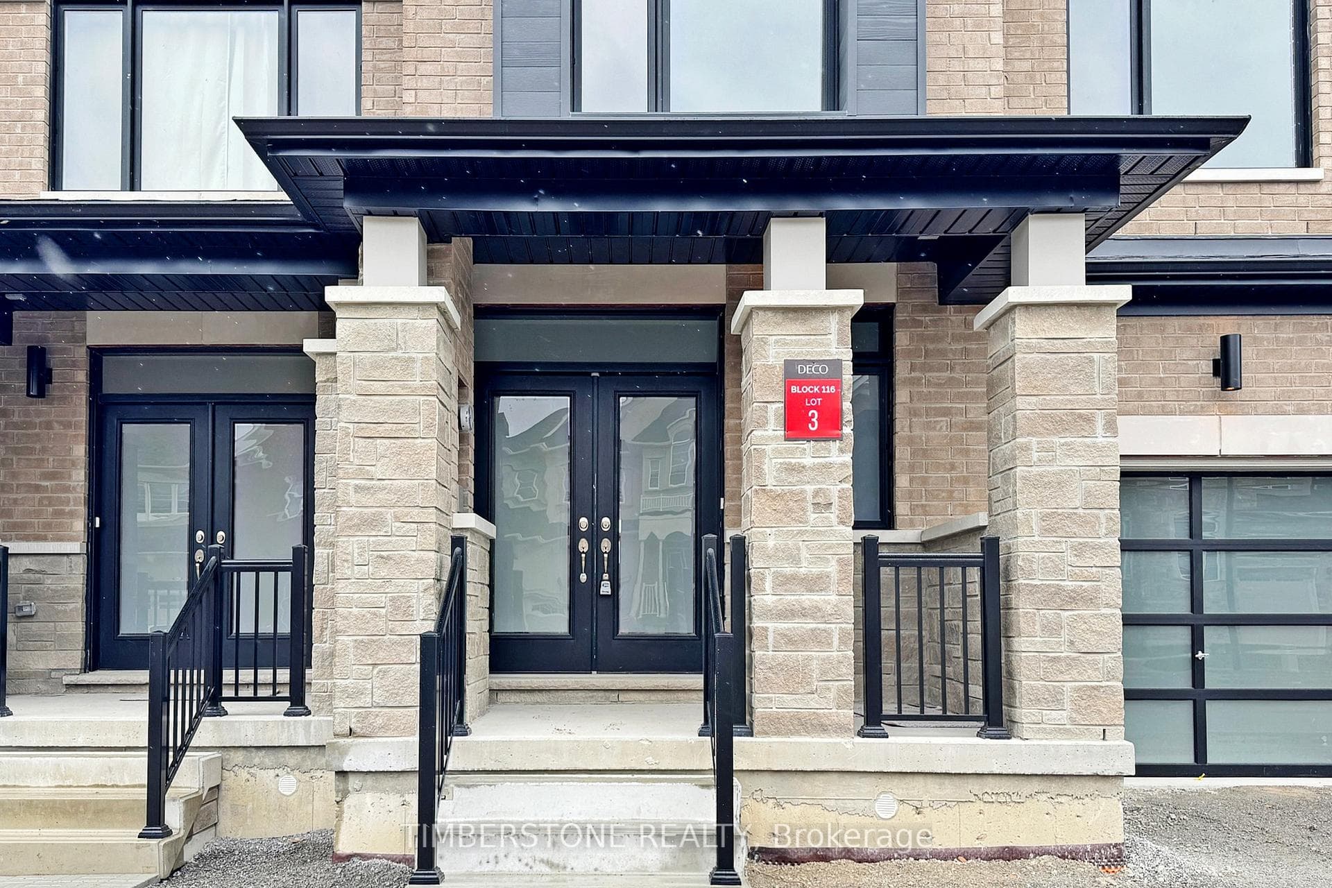 1063 Cameo Street photo 2