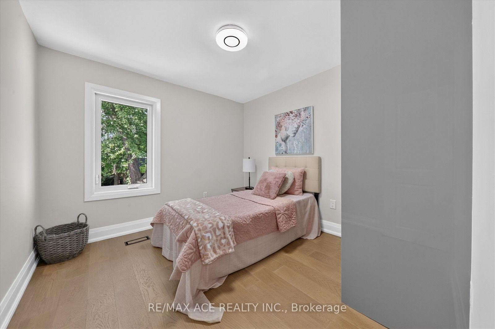 100 Dunkirk Road photo 21