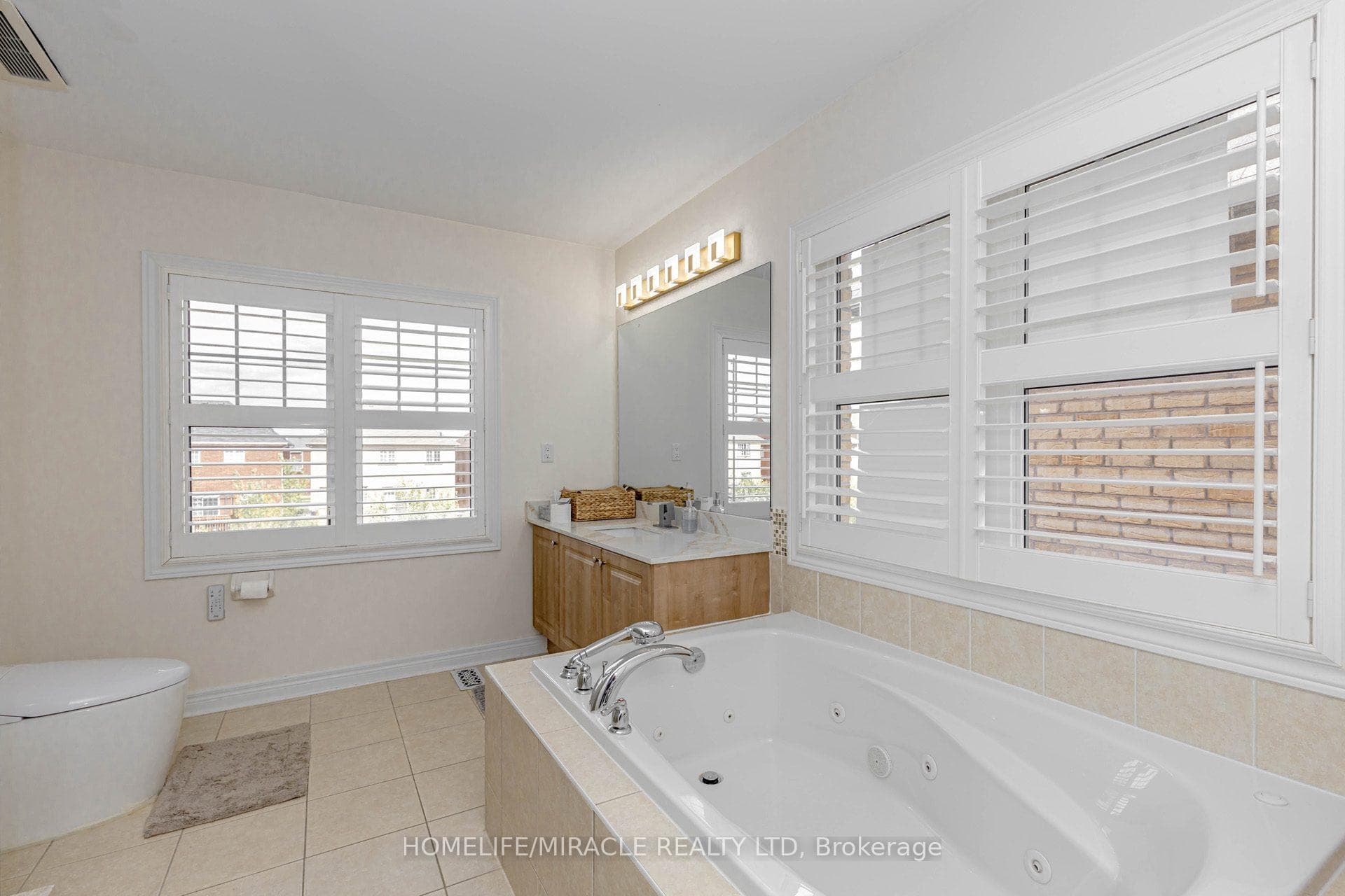 452 Nairn Circle photo 31