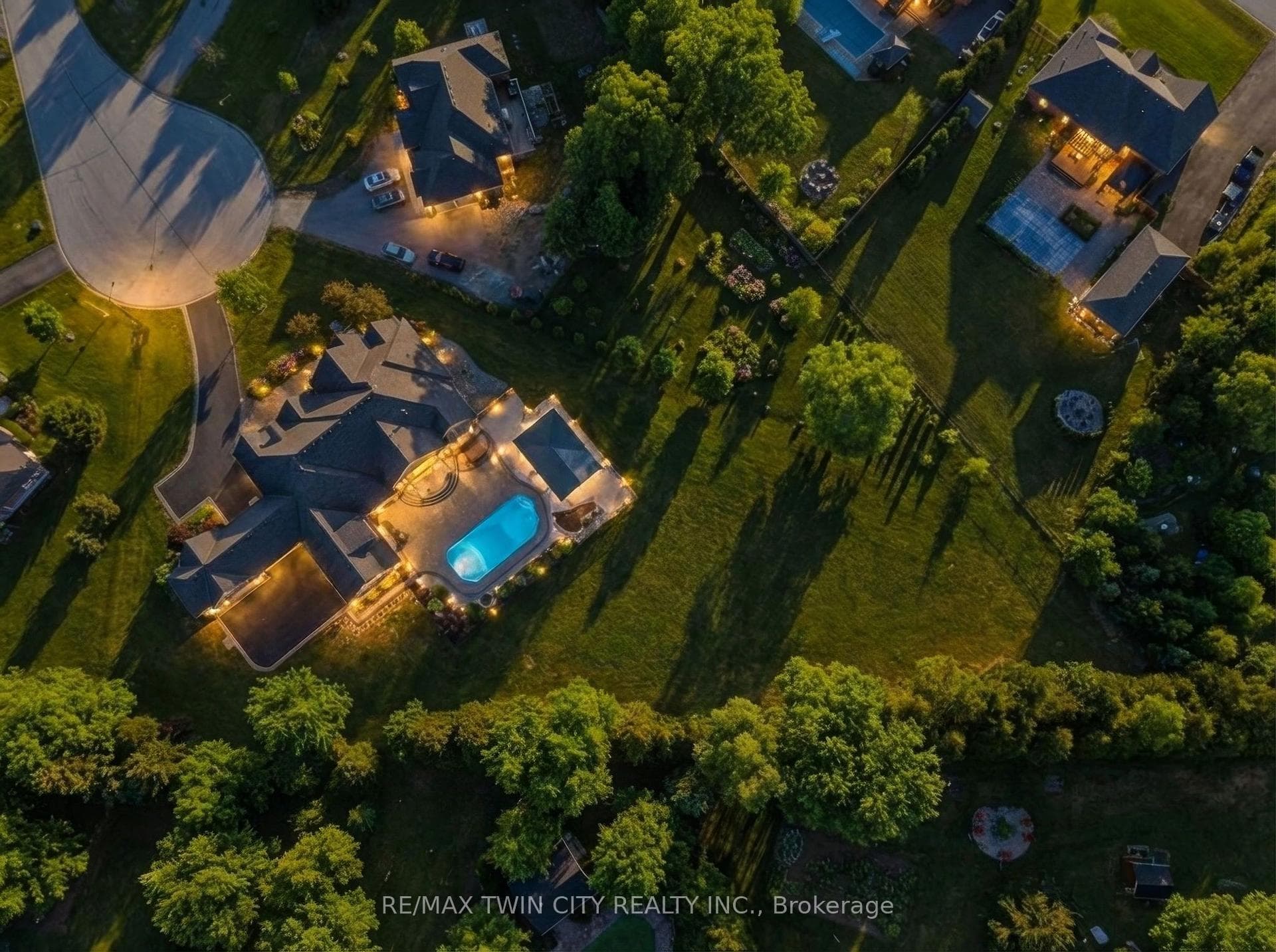 Aerial Photo 1.38 Acre Lot ( Pool A.I. Not Open )