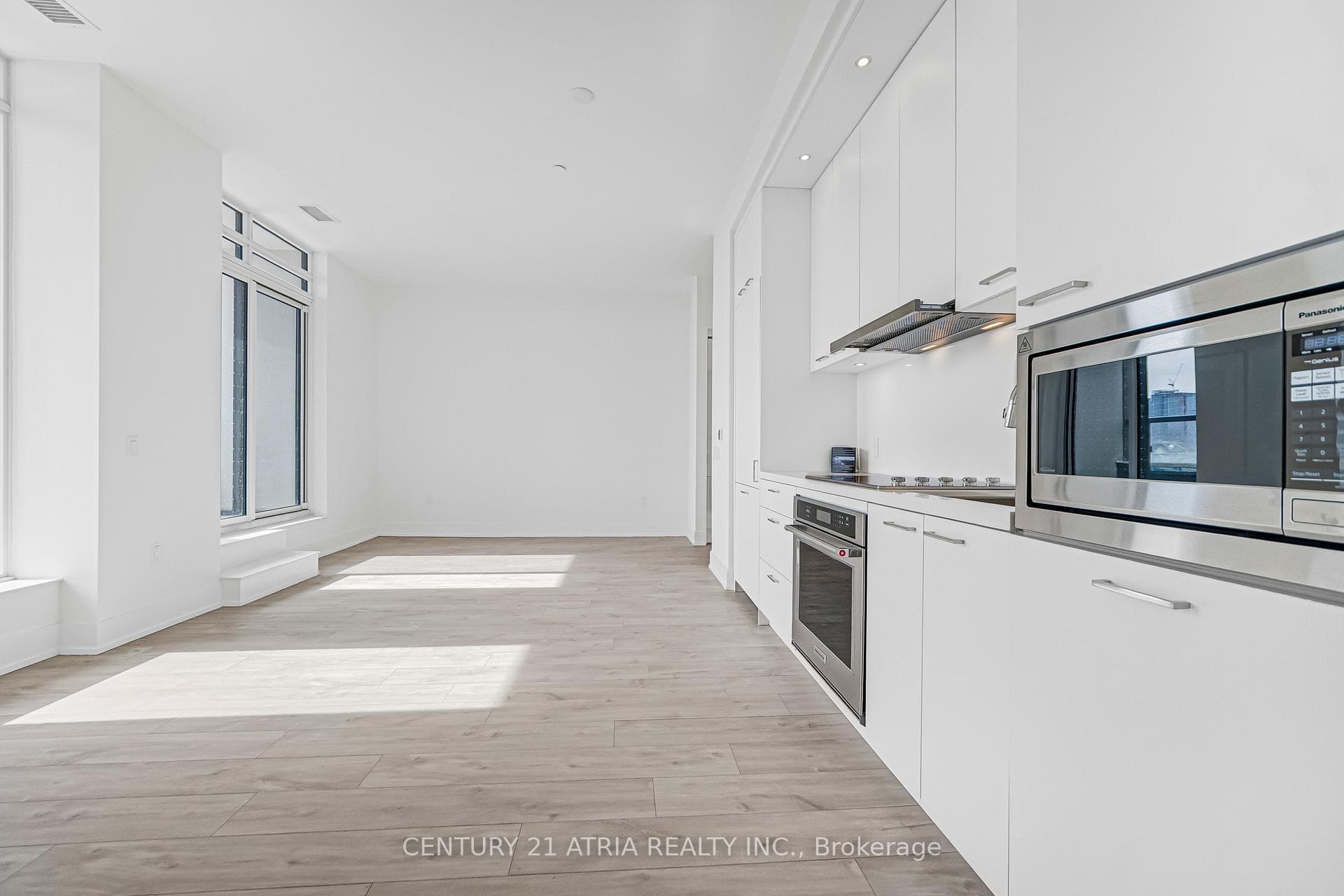 858 Dupont Street Unit 203 photo 13