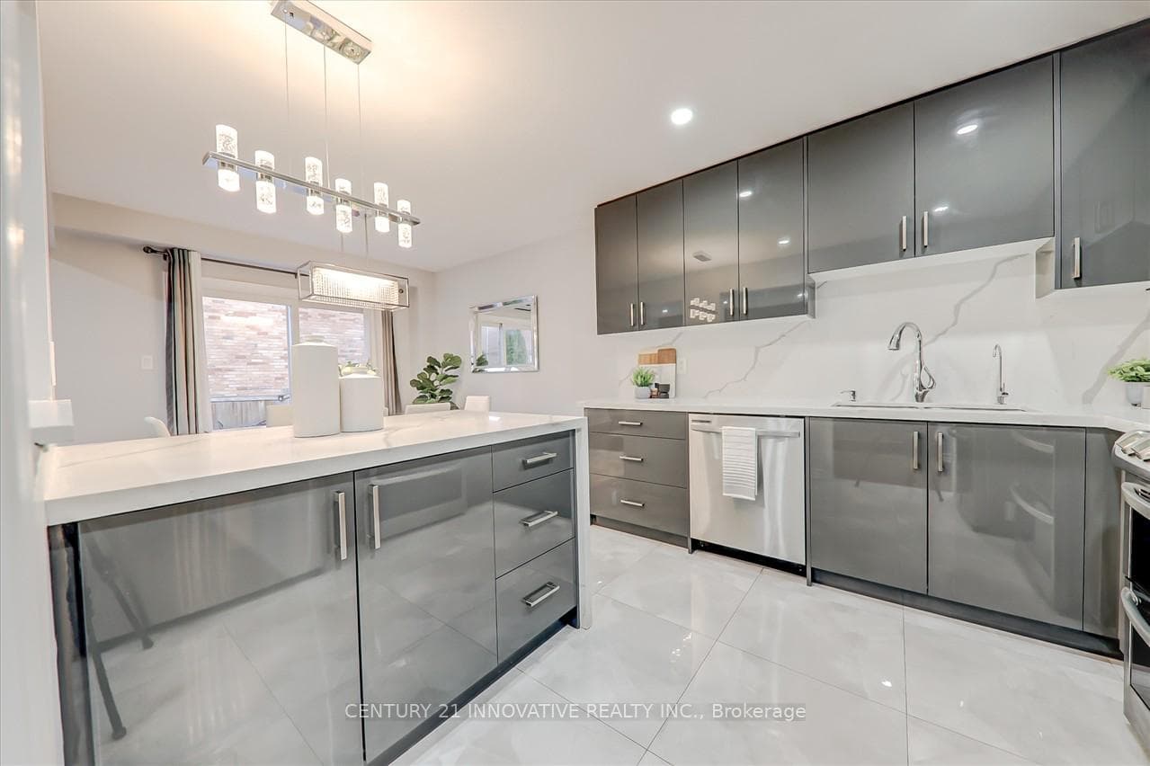 38 Hornsell Circle photo 16