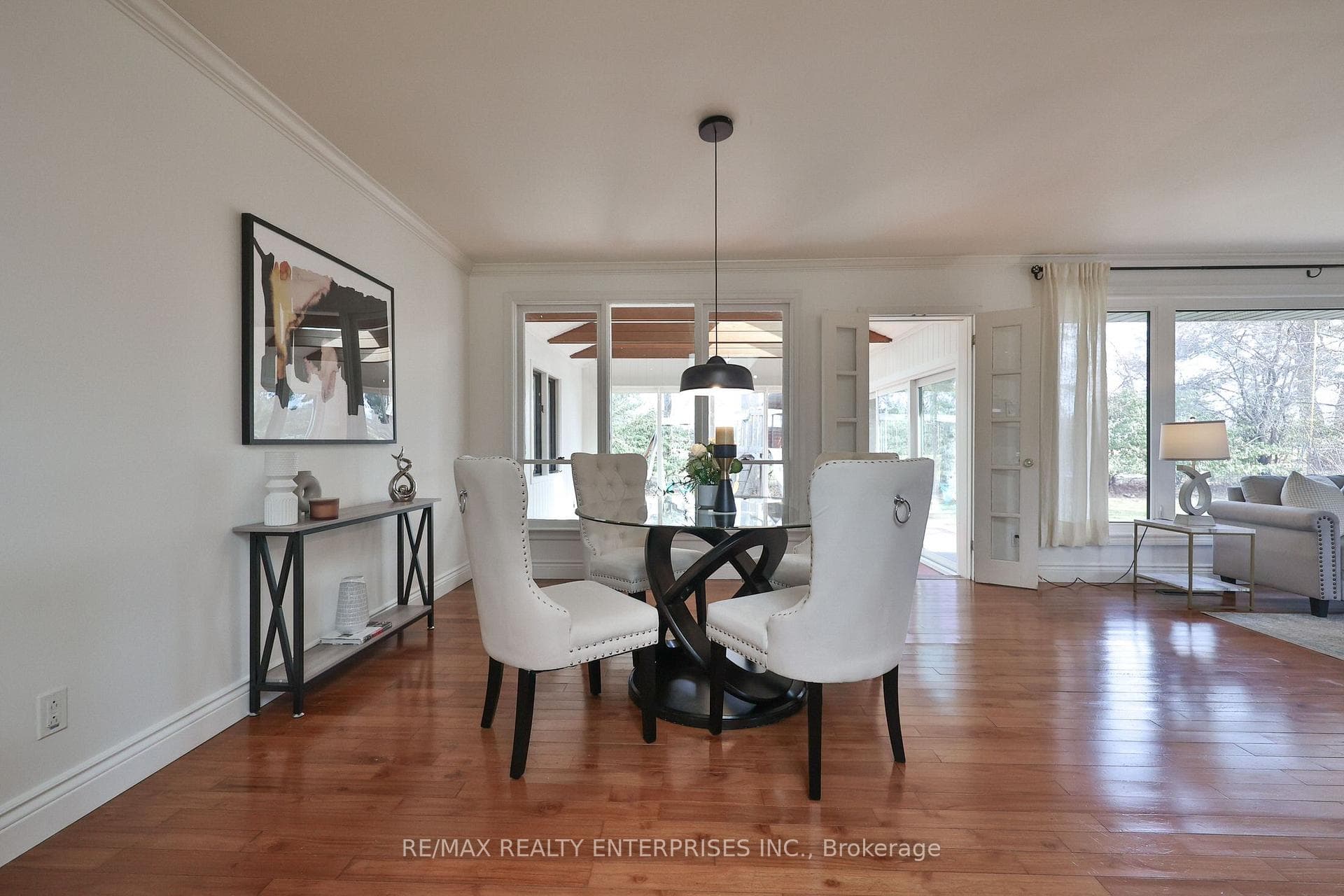 1439 Larchview Trail photo 13