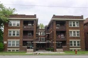 983 Main Street Unit 6 photo 1