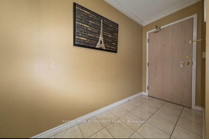 40 Harding Boulevard Unit 712 photo 3