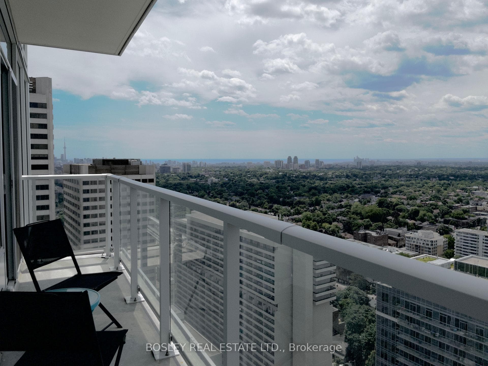 33 Helendale Avenue Unit 2807 photo 12