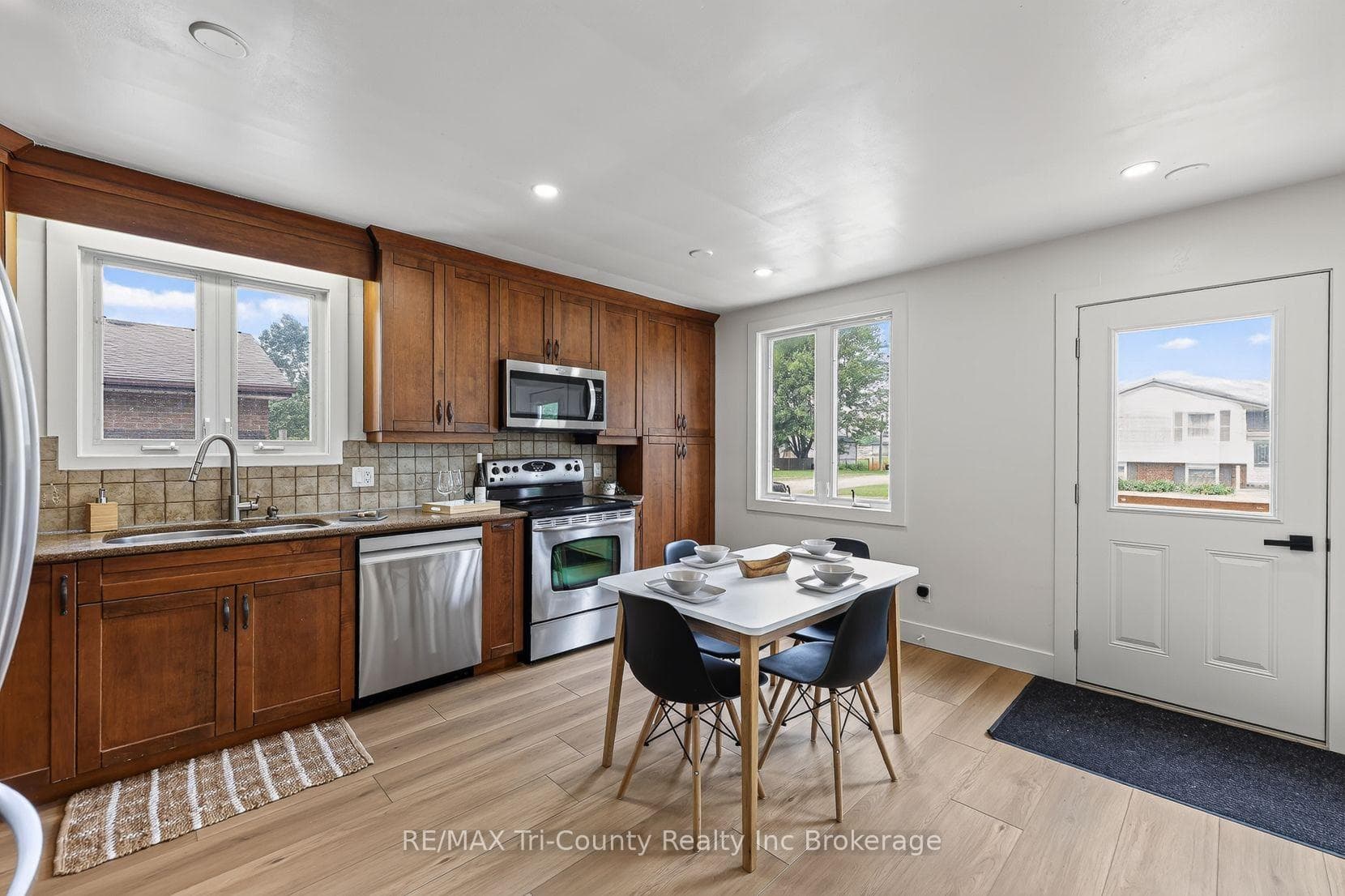 61 Airey Avenue photo 18