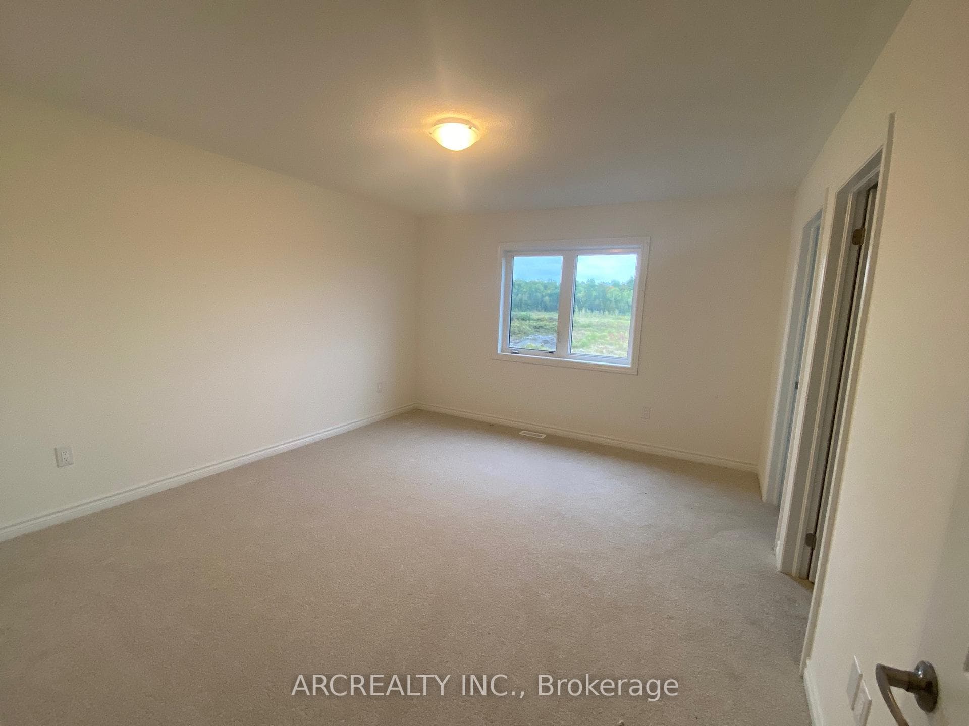 54 Hillcroft Way photo 11