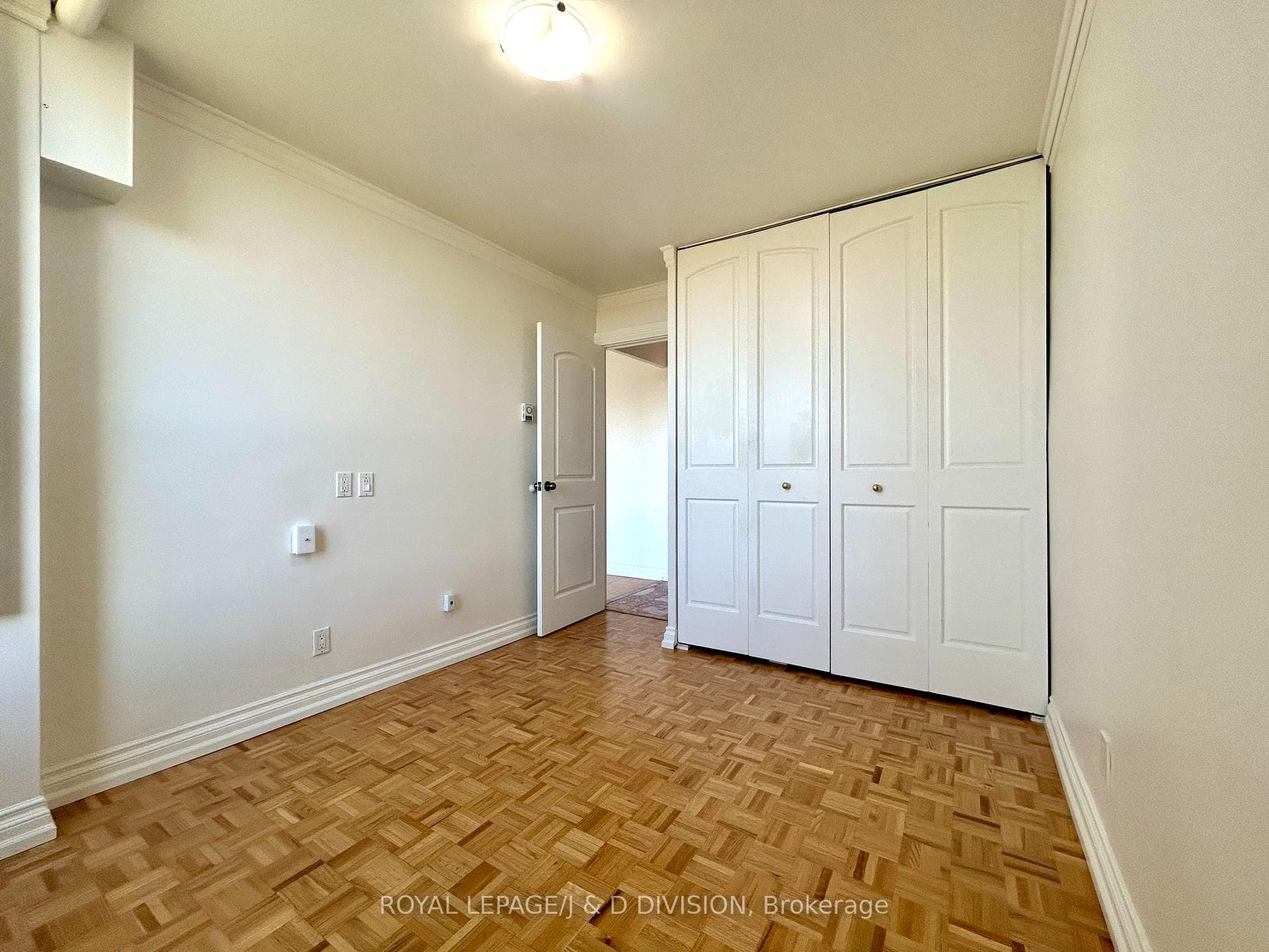 980 Broadview Avenue Unit 505 photo 9