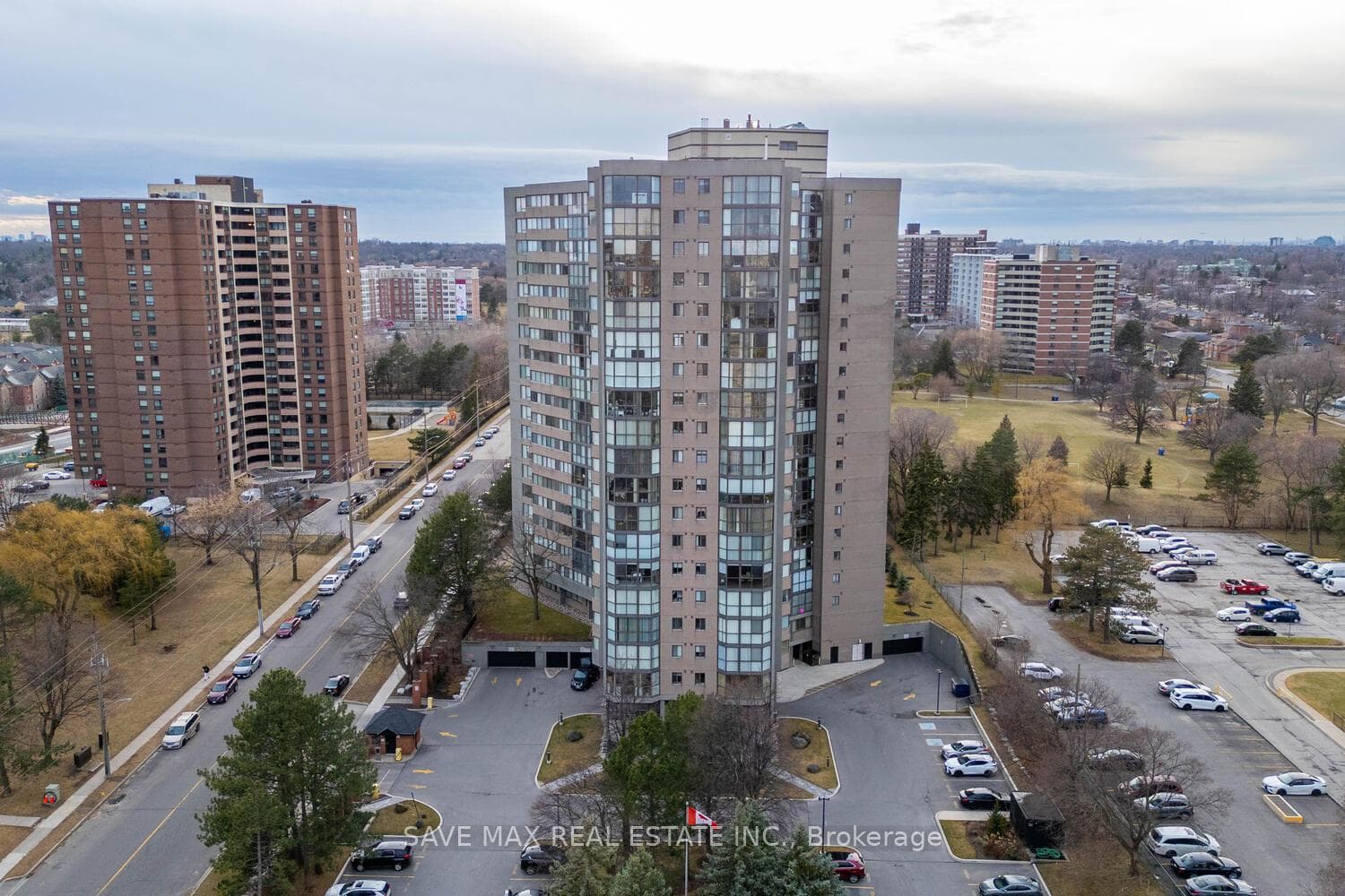 40 Richview Road Unit 1401 photo 1