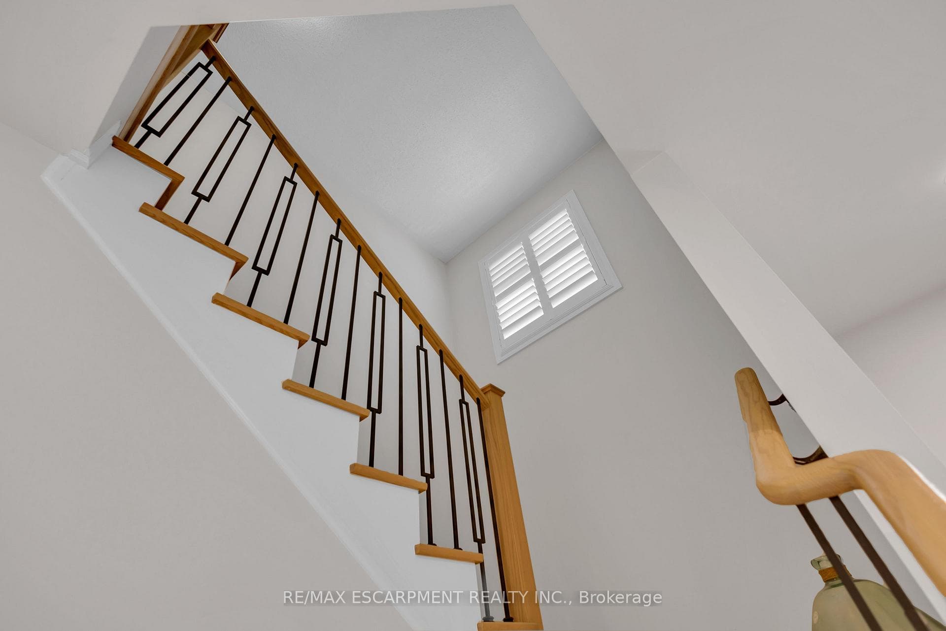 1454 Chretien Street photo 14