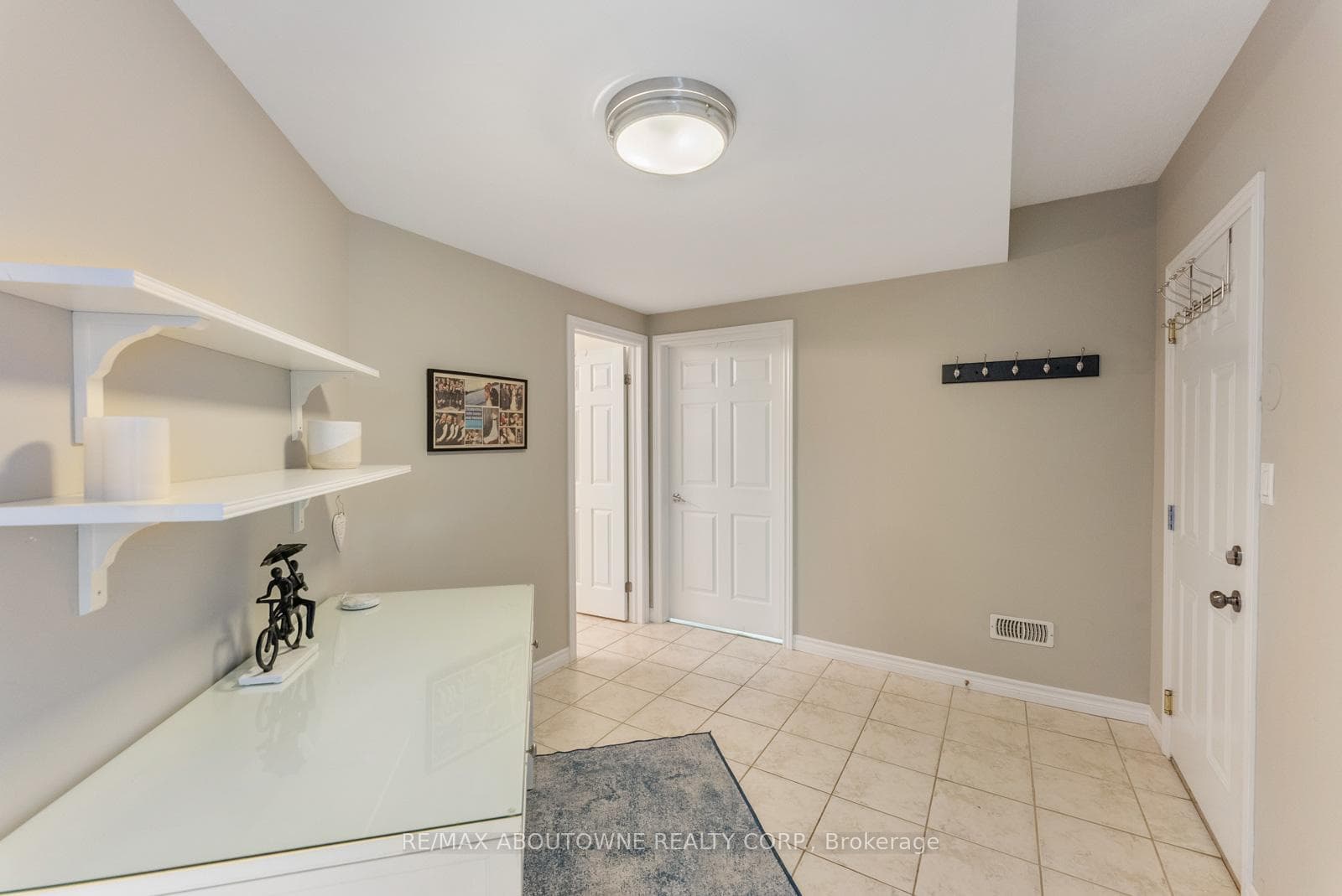 4 Reddington Drive Unit 3 photo 33