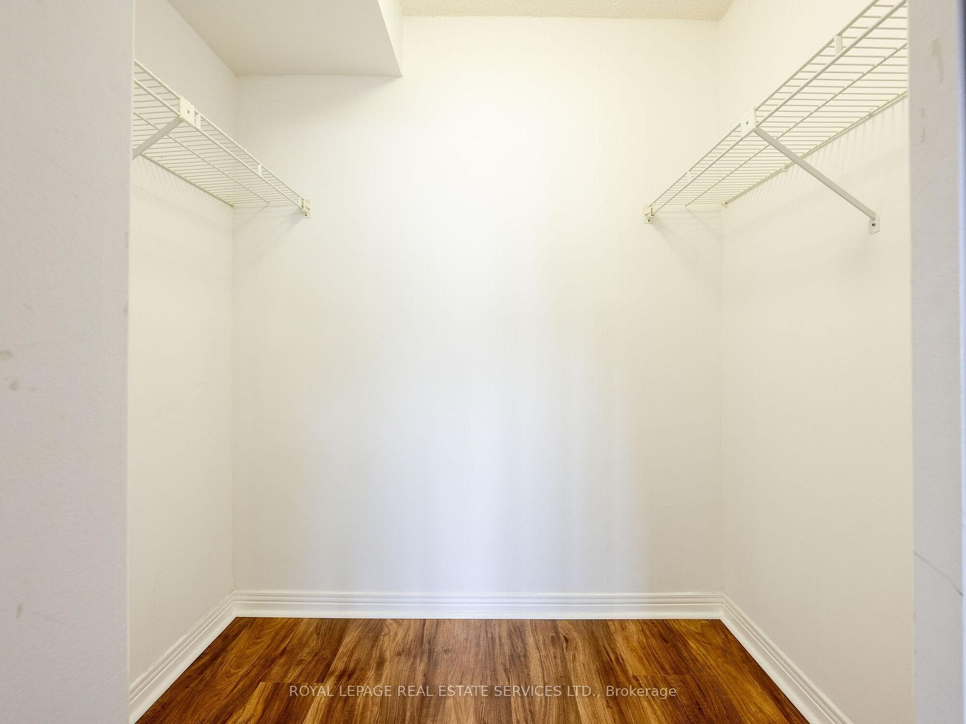 1 Aberfoyle Crescent Unit 1703 photo 25