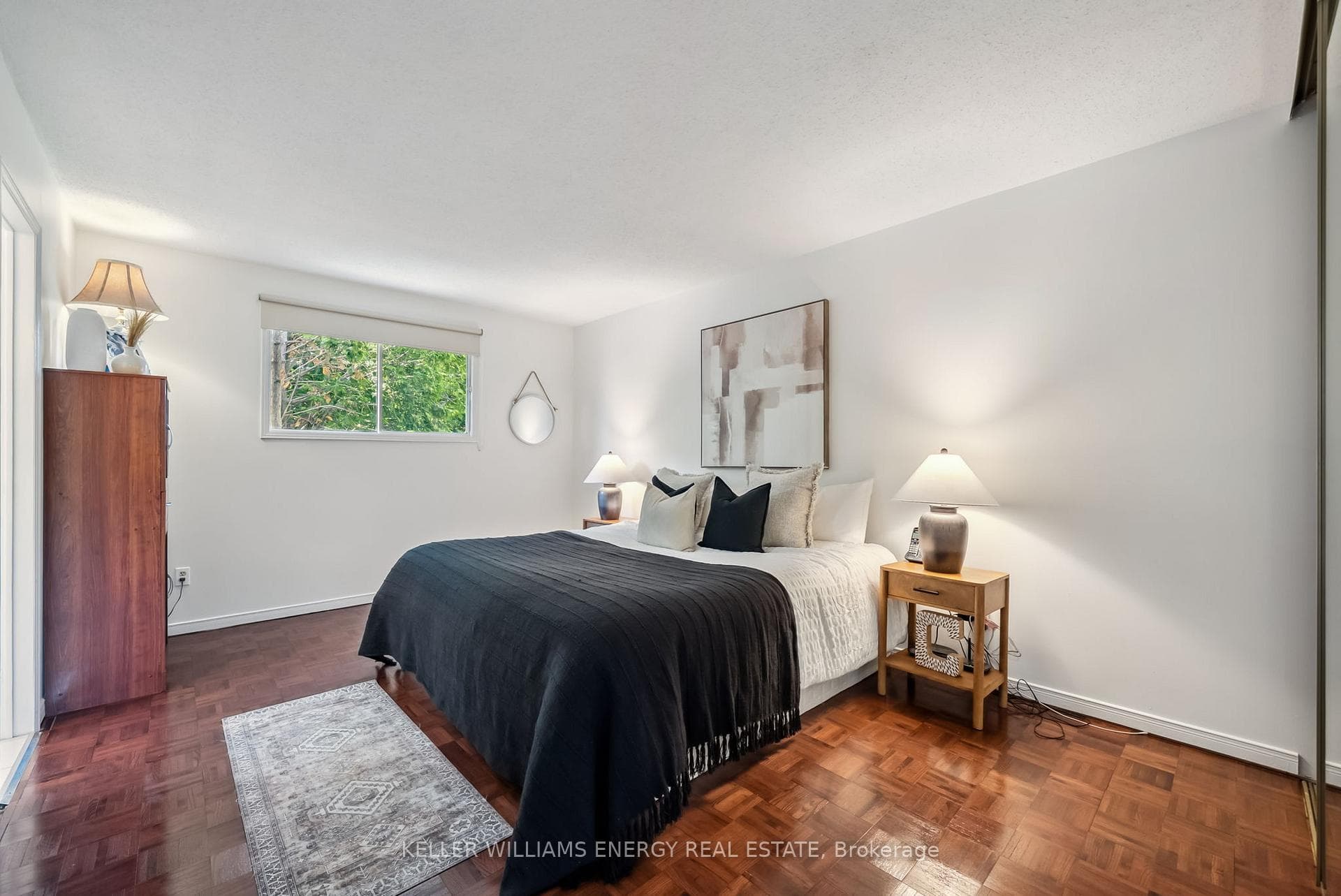 4 Pinedale Crescent photo 22