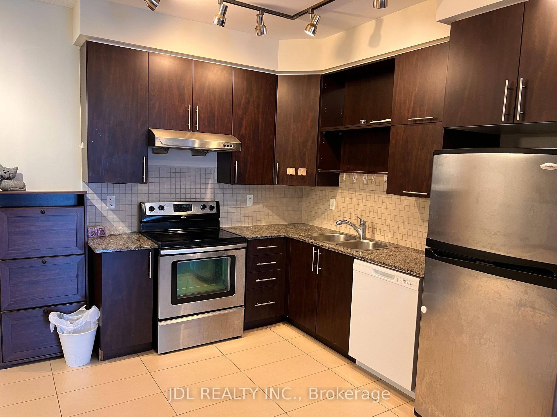 60 South Town Centre Boulevard Unit 208 photo 4