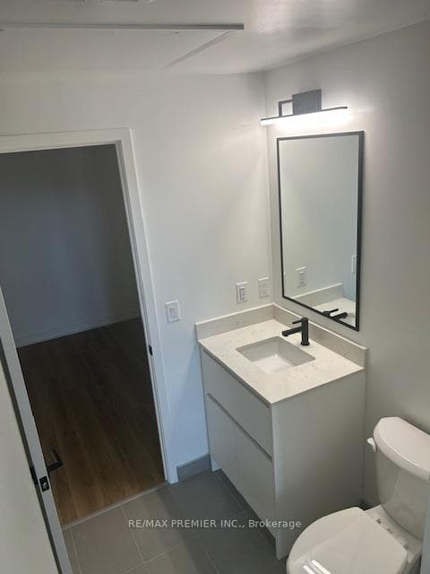 31 Huron Street Unit 219 photo 6
