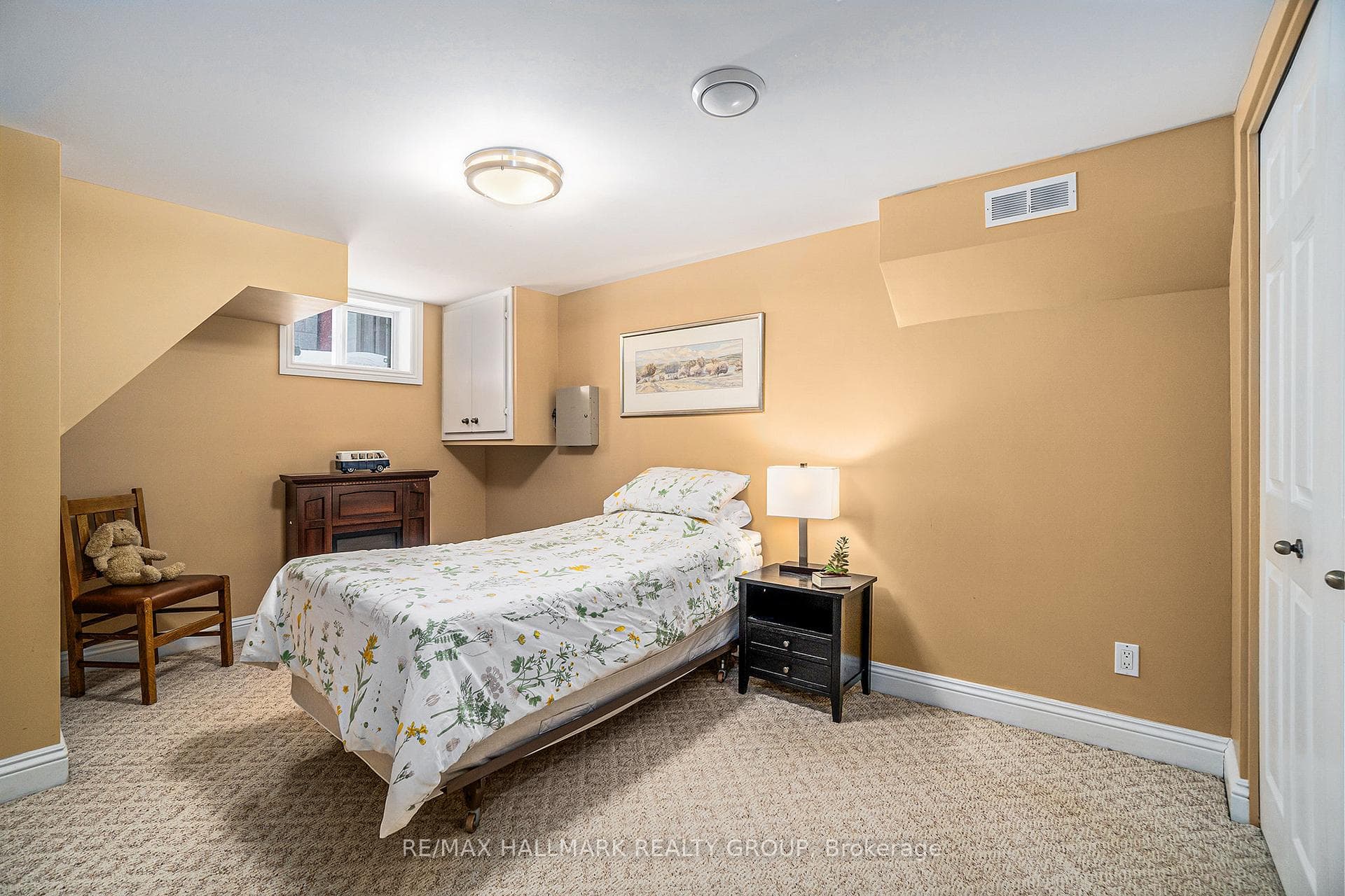 494 Mansfield Avenue photo 28