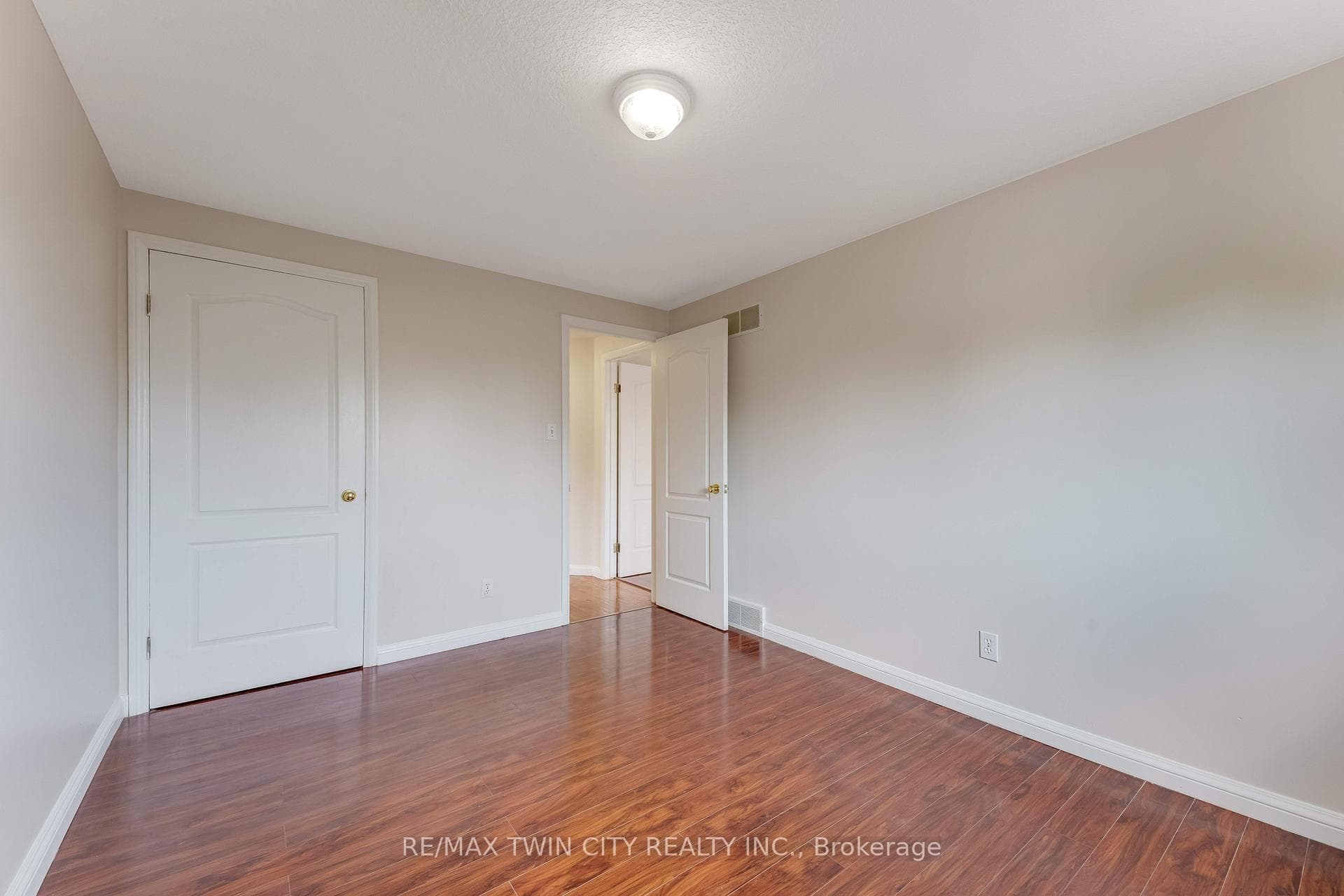 213 Grey Fox Drive photo 27