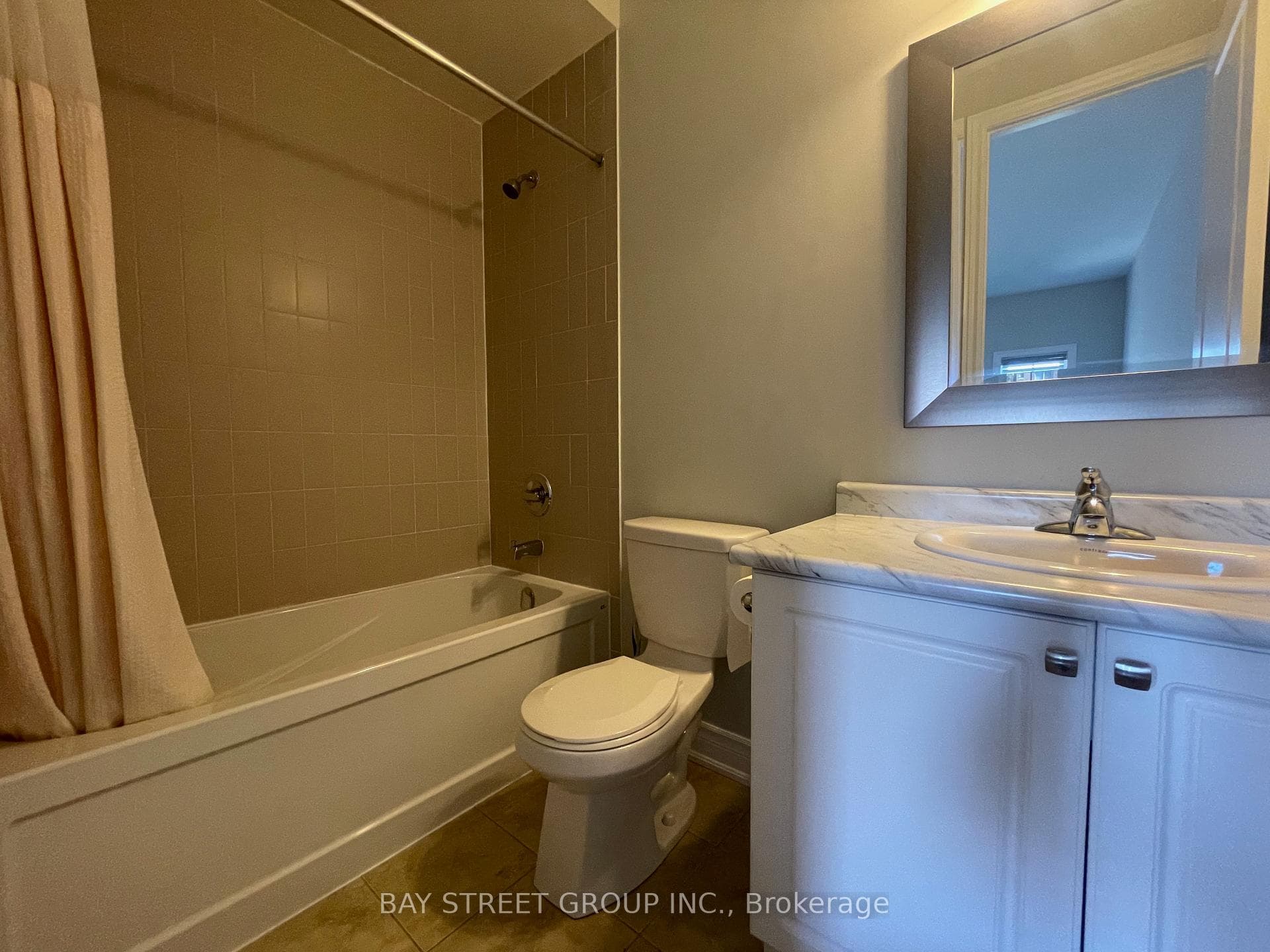 138 Crane Street photo 22