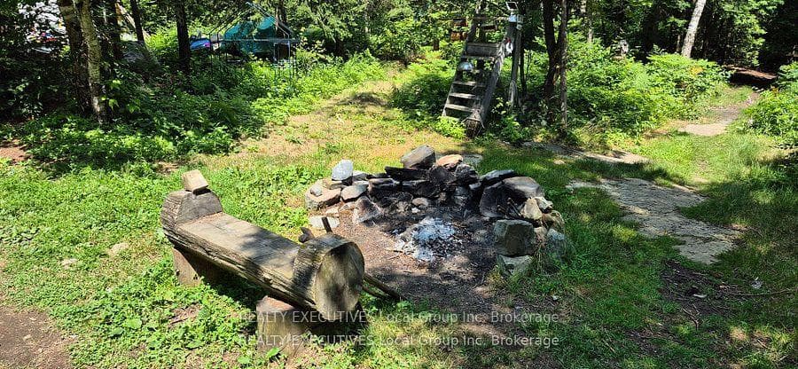 855 Lake Temagami Island photo 24