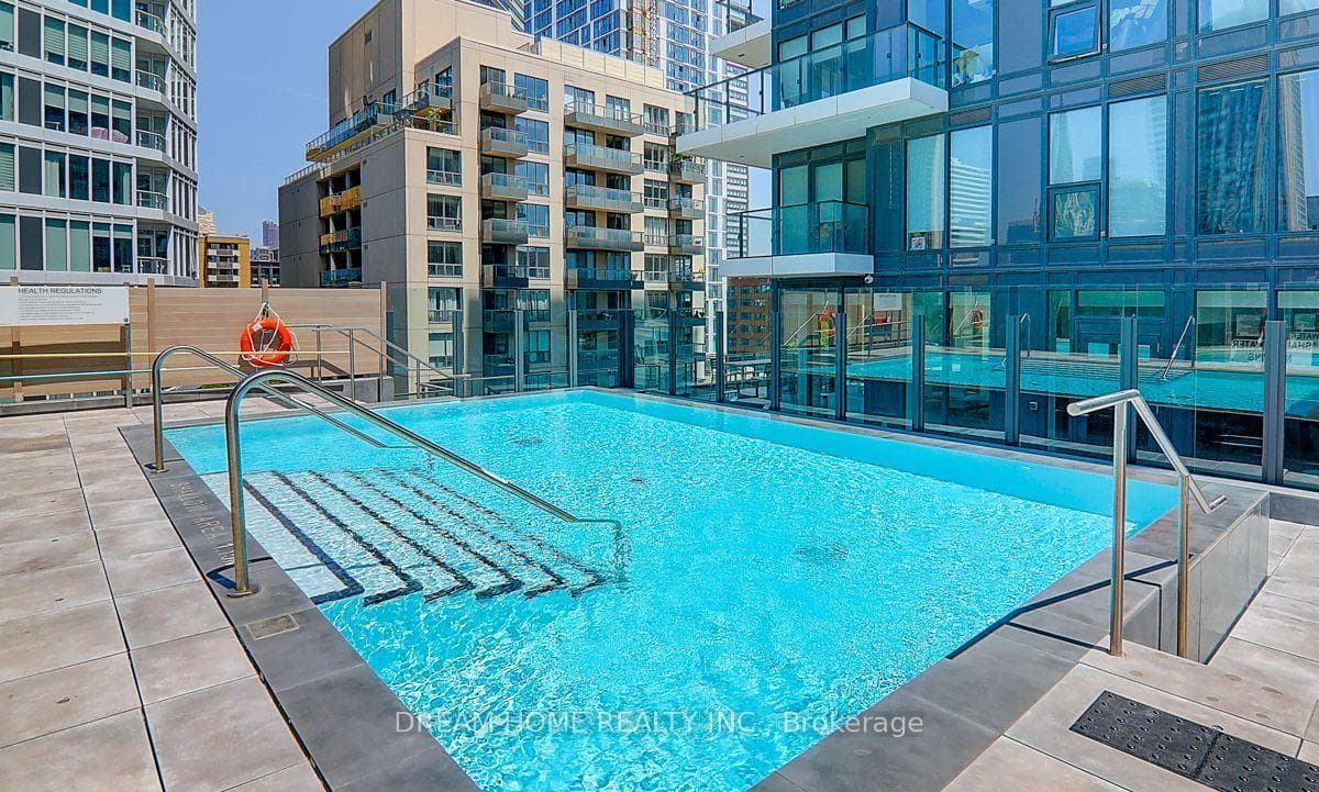 77 Shuter Street Unit 1006 photo 14