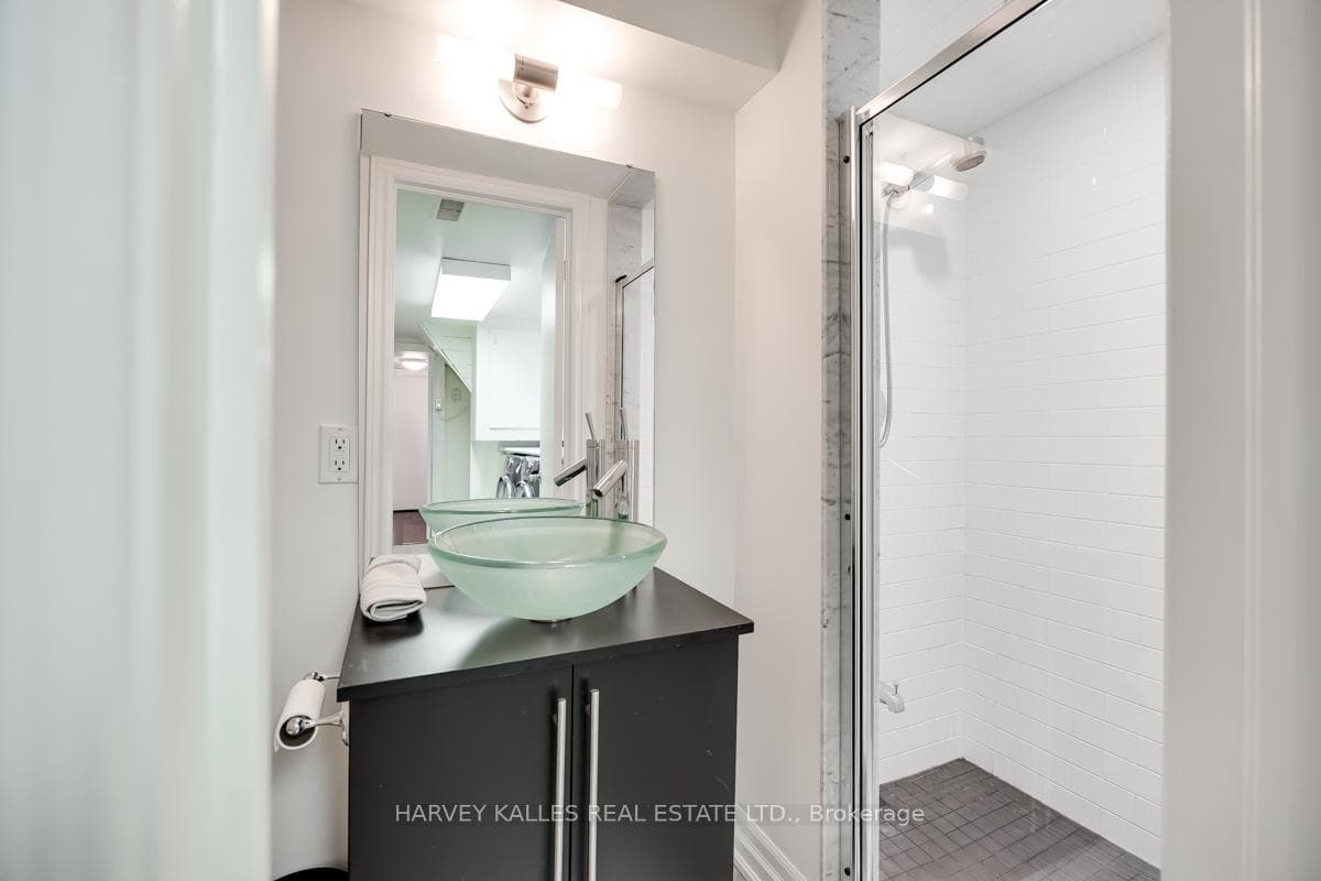 85 Kimbark Boulevard photo 32
