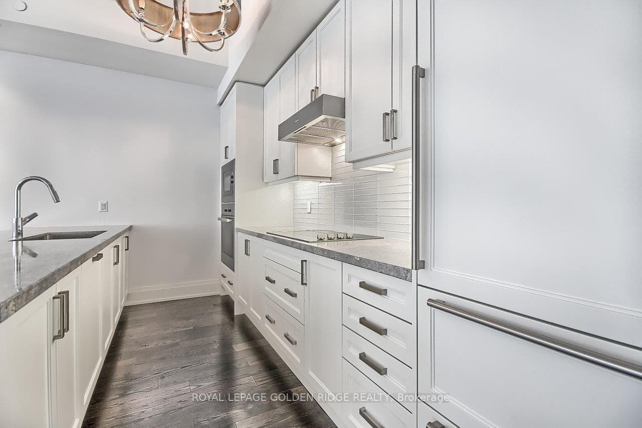 20 Fred Varley Drive Unit 227 photo 7