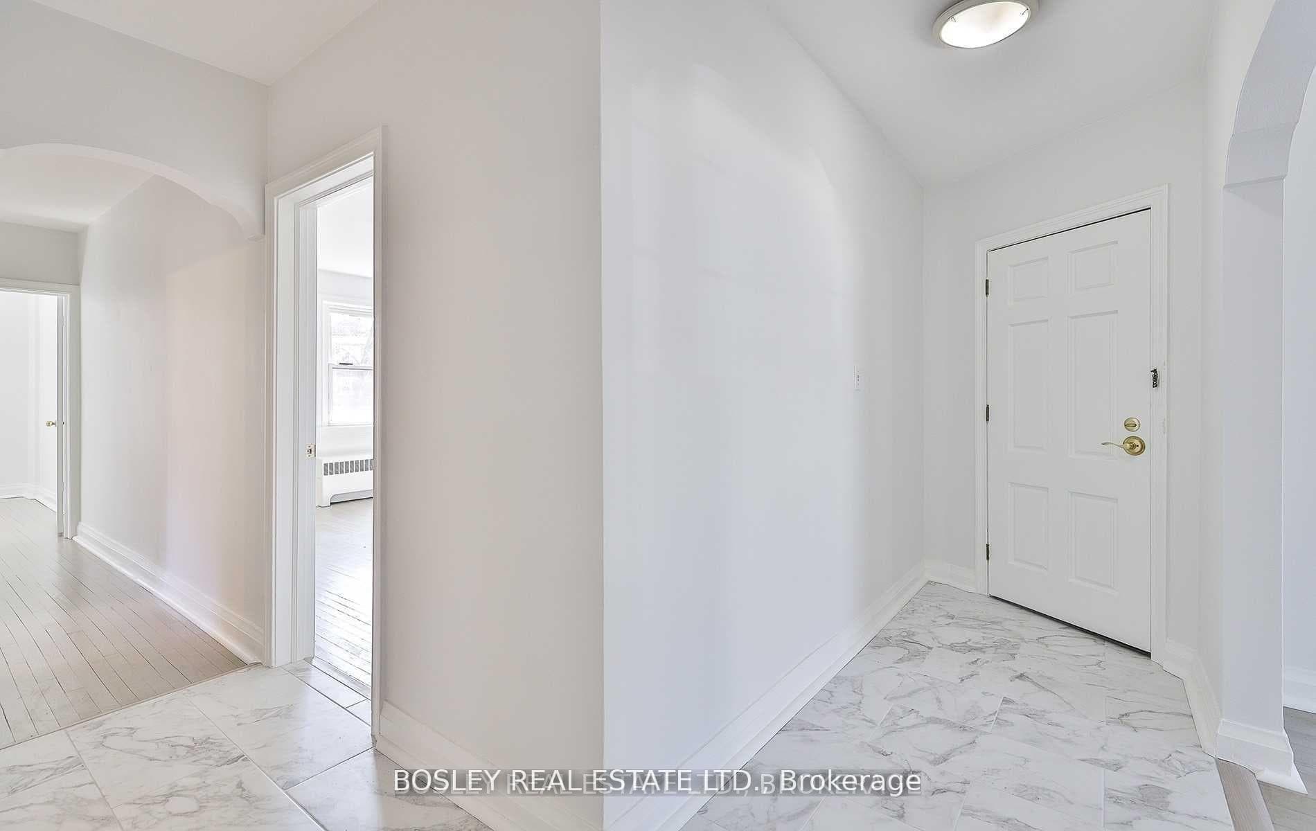 3 Warwick Avenue Unit 1 photo 21