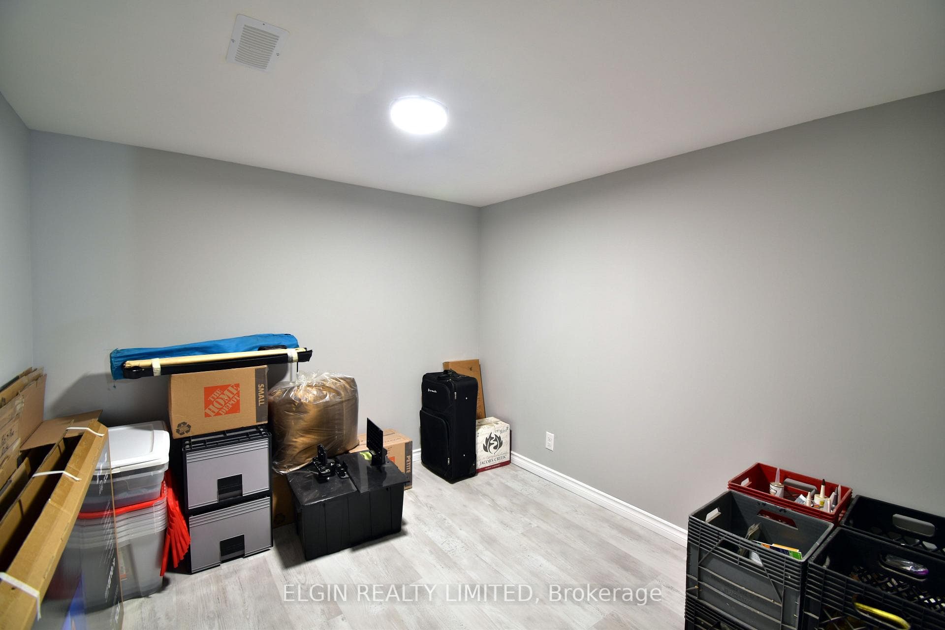 174 Elm Street photo 21