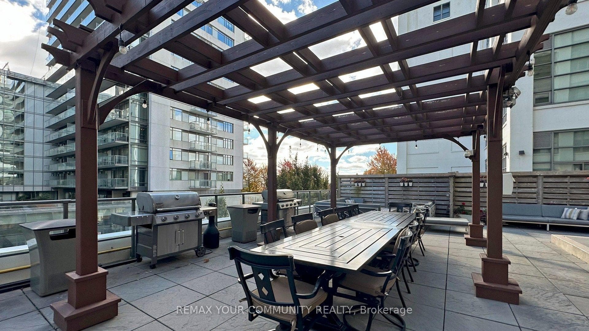 637 Lake Shore Boulevard Unit 504 photo 32
