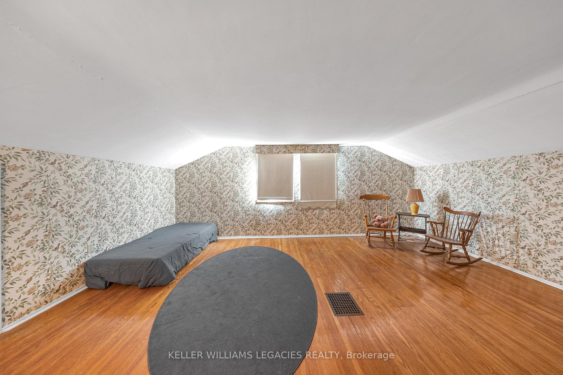 688 Aylmer Street photo 28