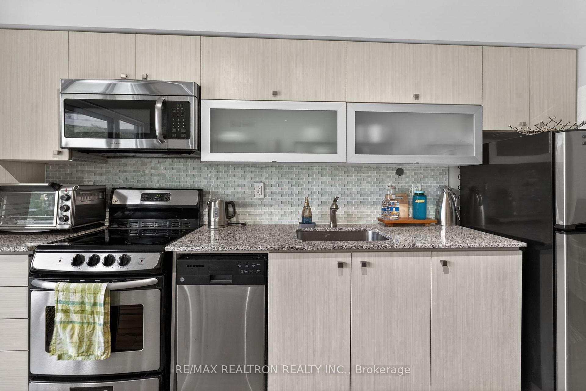 275 Yorkland Road Unit 209 photo 12