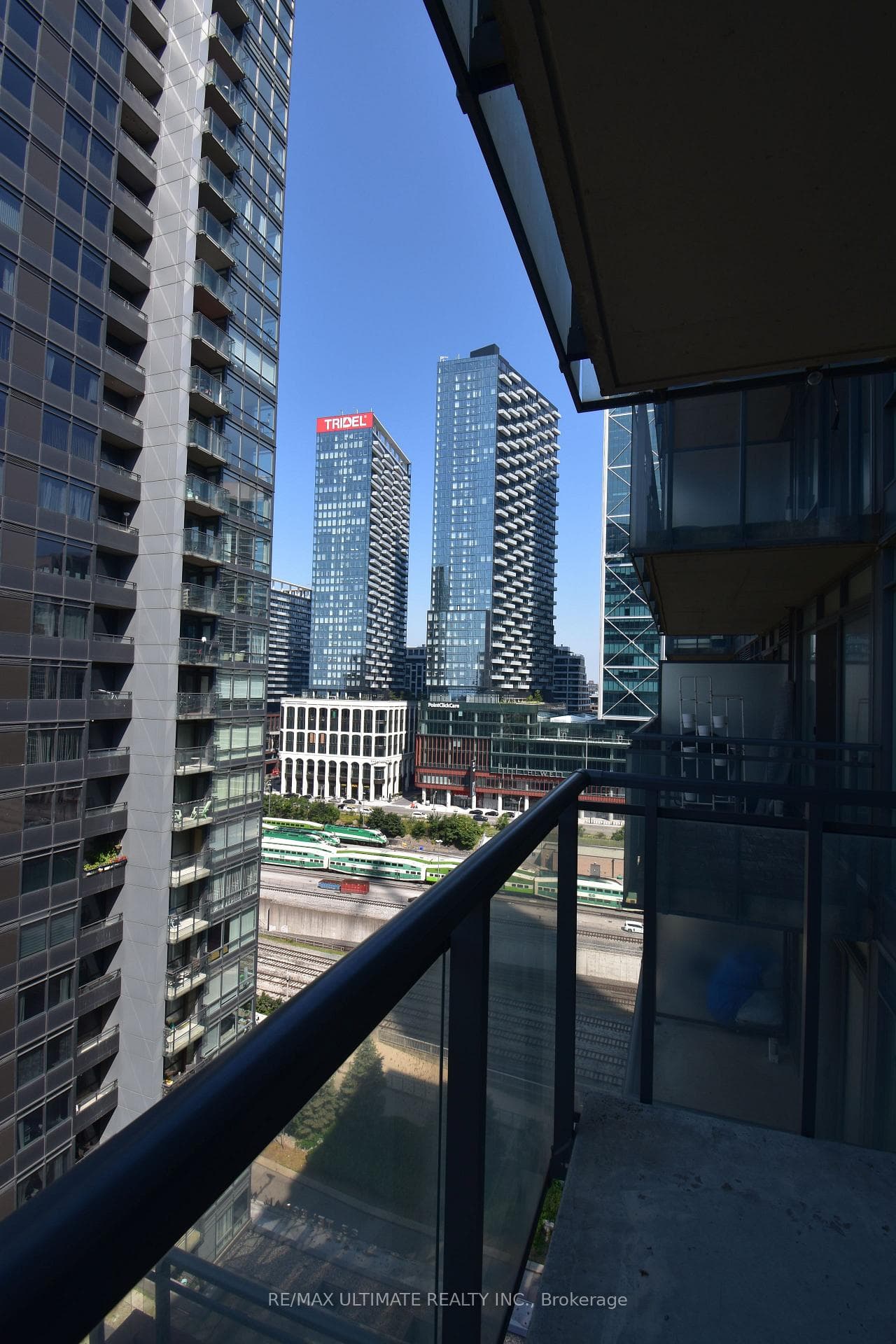 4K Spadina Avenue Unit 1622 photo 1