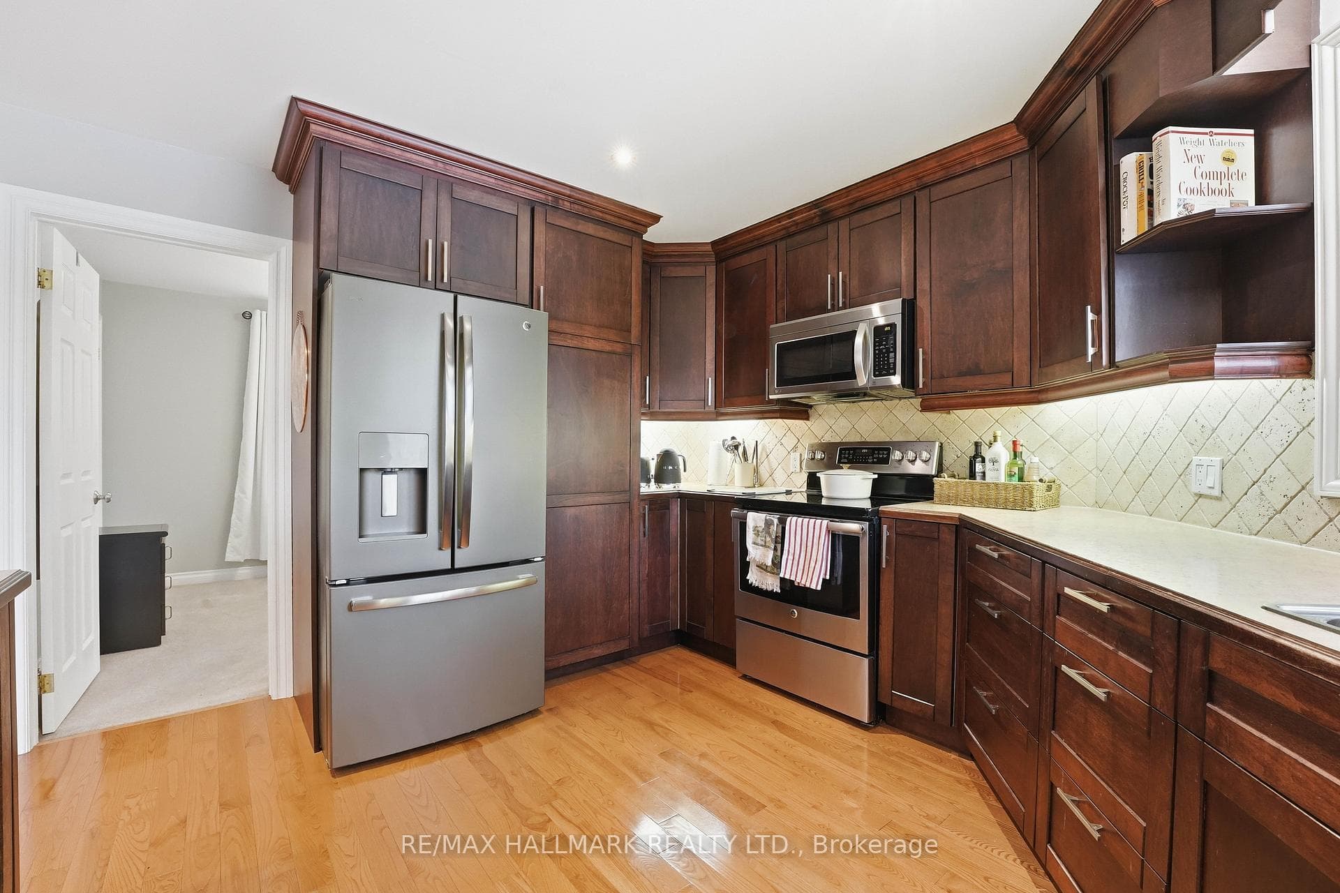 104 Riverbank Drive photo 14