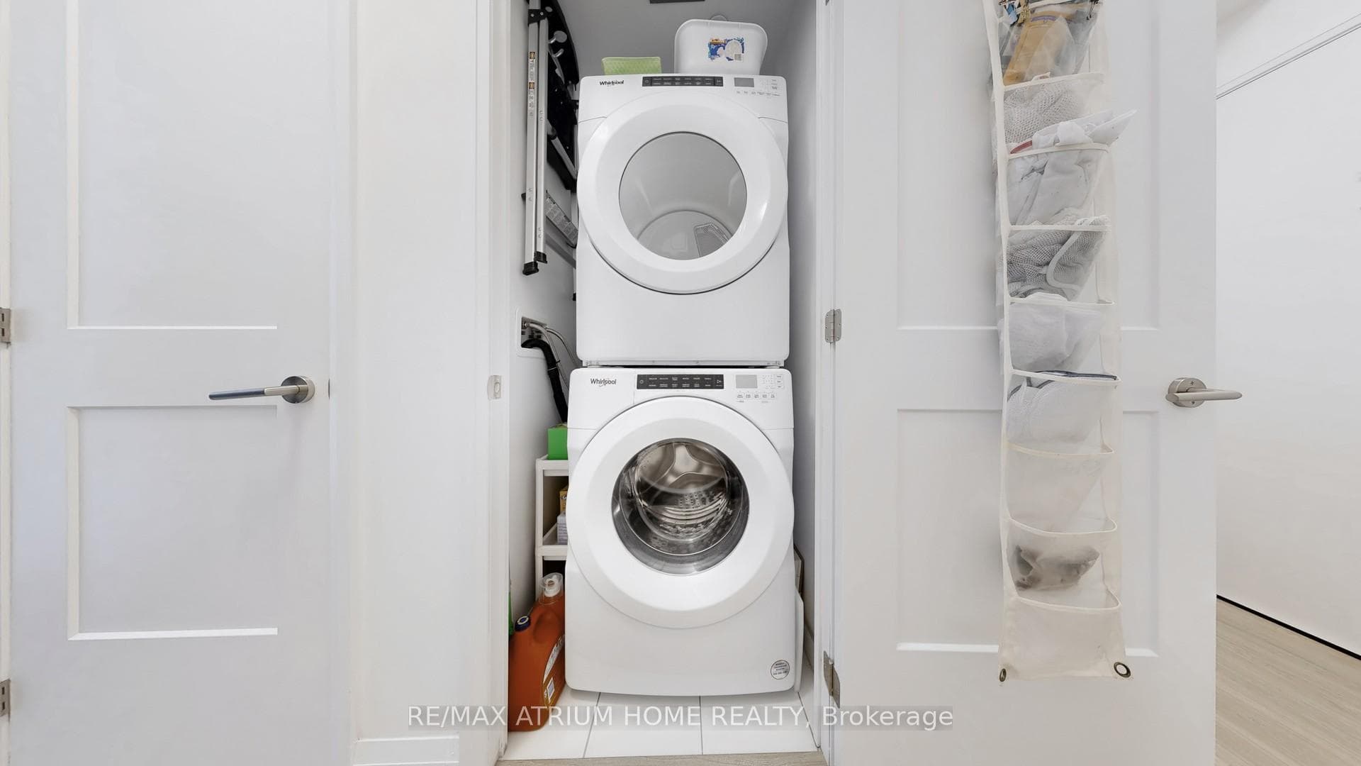 50 Dunfield Avenue Unit 3413 photo 16