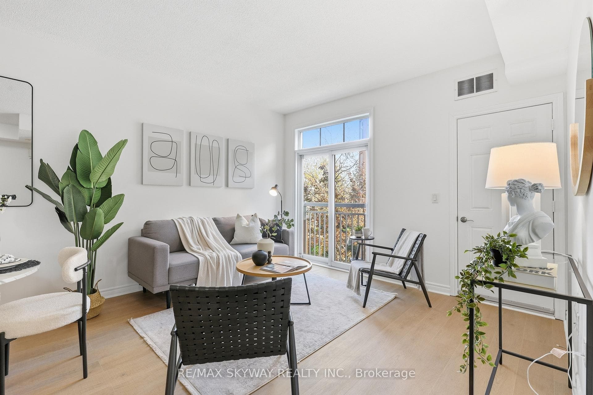 11 Pine Street Unit 15 photo 16