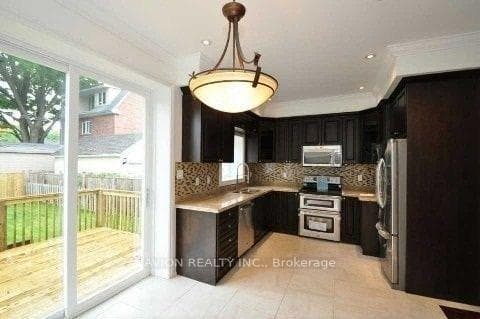294 Warden Avenue photo 5