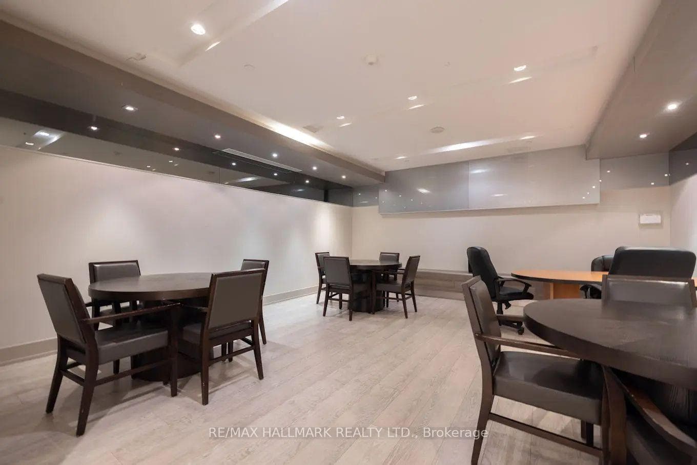 7171 Yonge Street Unit PH301 photo 26