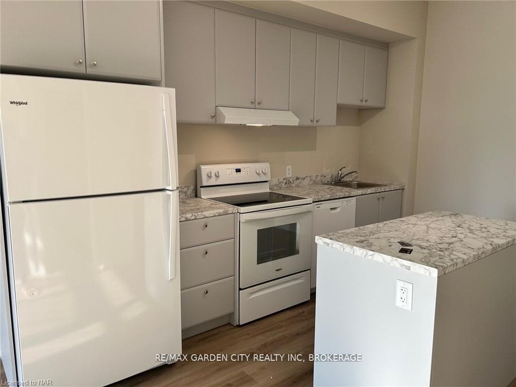 50 HERRICK Avenue Unit 0438 photo 5