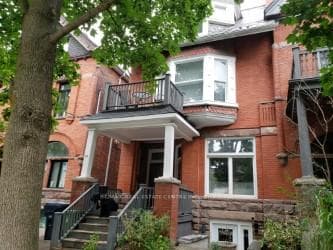 129 Walmer Road Unit 2 photo 1