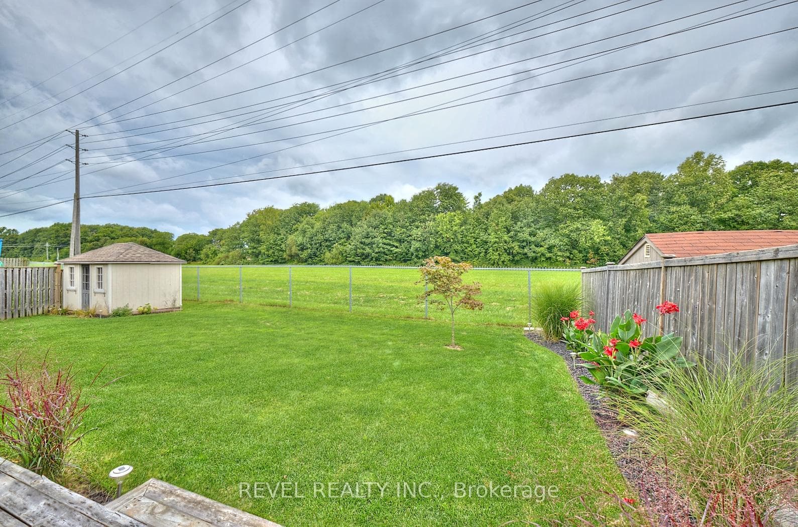 8811 Silverstar Court photo 28